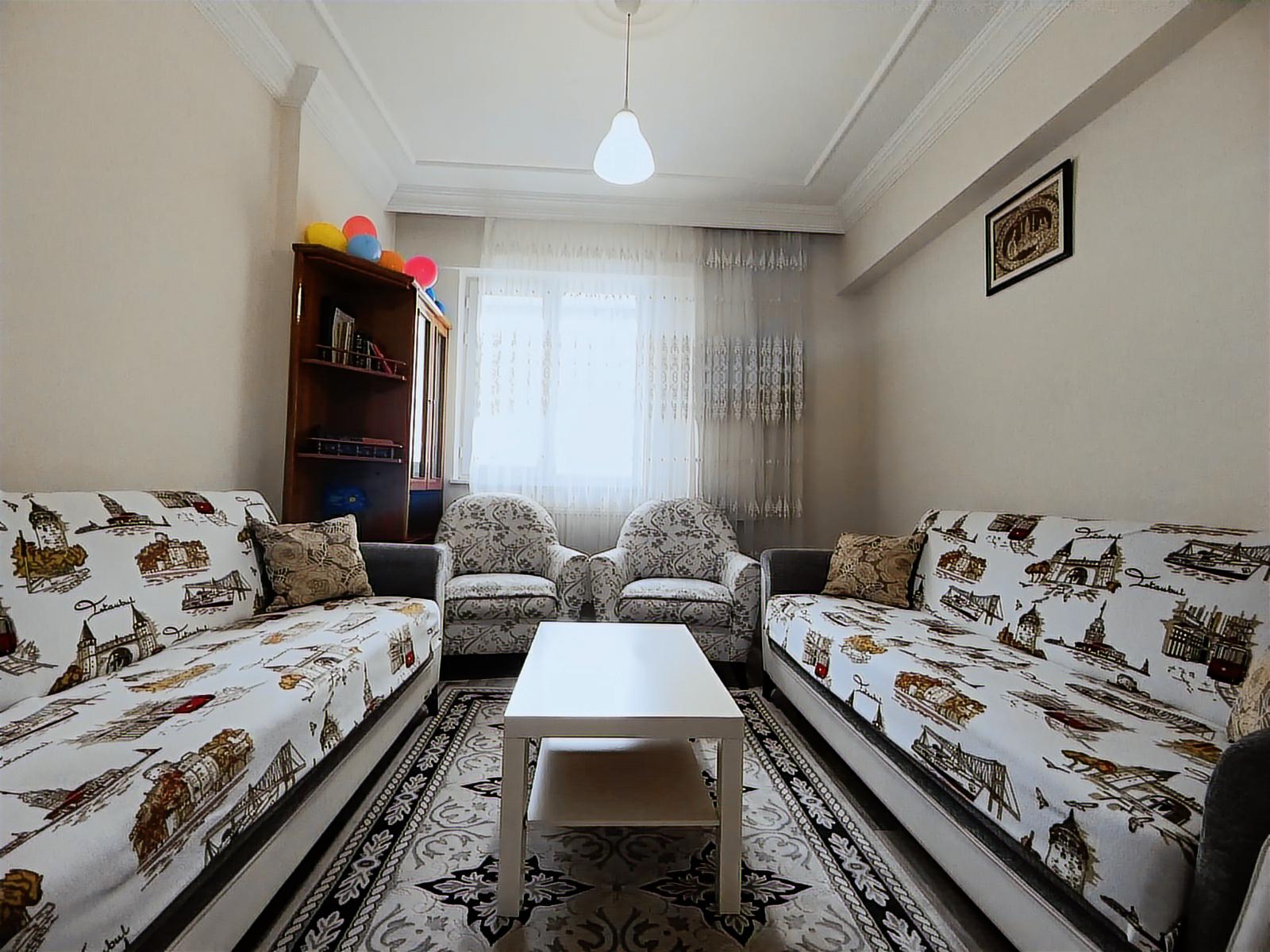 Esentepe'de Tramvay Durağına Yakın Bakımlı Satılık 3+1 Daire - Resim 3