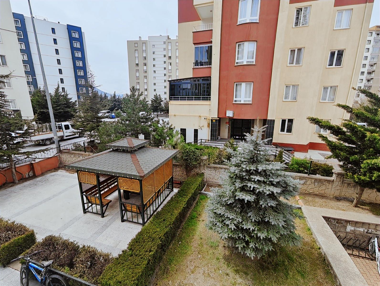 TALAS TABLAKAYA MÜKEMMEL LOKASYON 1.KAT KOMBİLİ SATILIK DAİRE - Resim 2