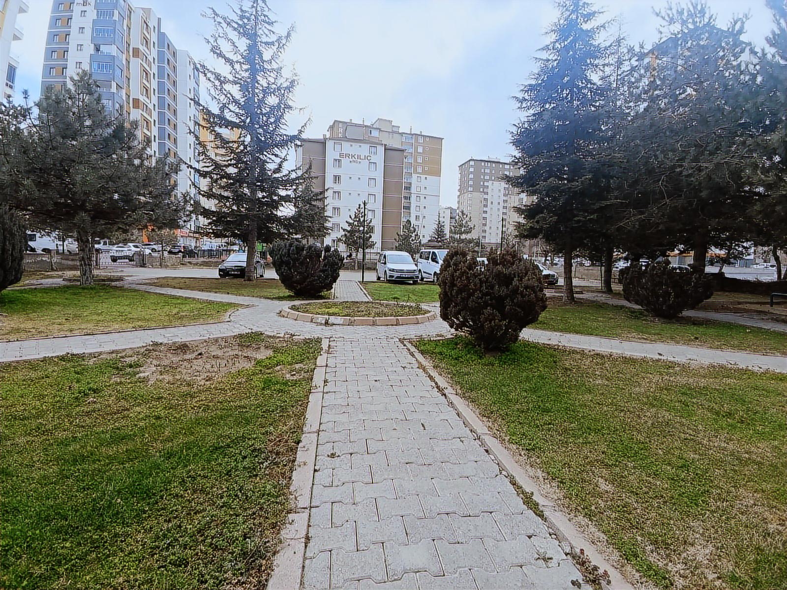 Esentepe'de Tramvay Durağına Yakın Bakımlı Satılık 3+1 Daire - Resim 34