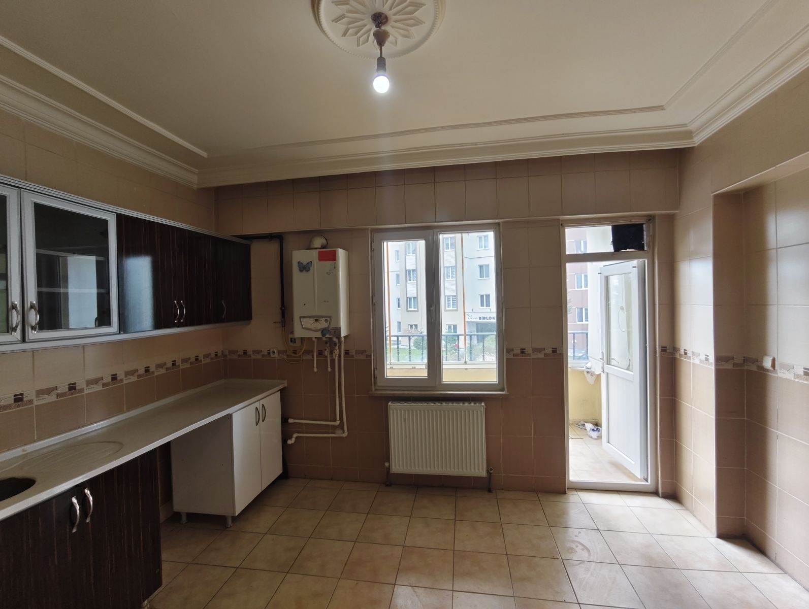 TALAS TABLAKAYA MÜKEMMEL LOKASYON 1.KAT KOMBİLİ SATILIK DAİRE - Resim 7