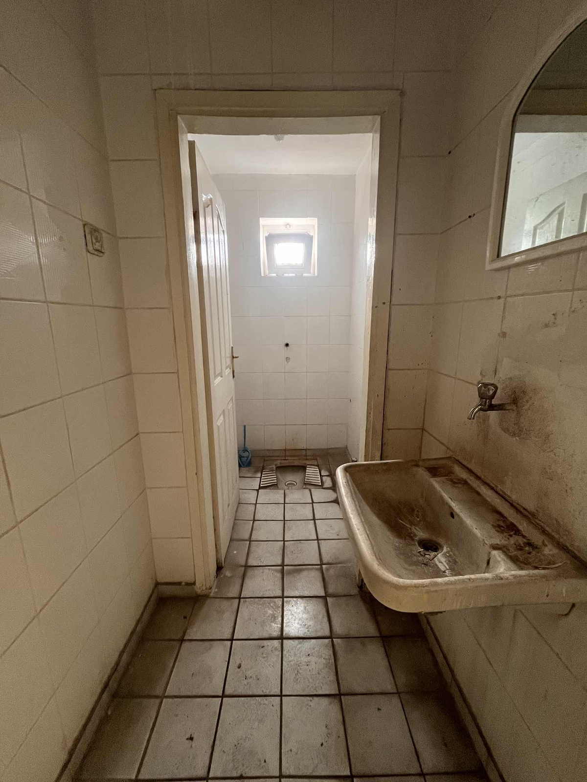 ERKİLET 100.YIL HARİKA KONUMLU MÜSTAKİL EV VE ARSASI - Resim 6