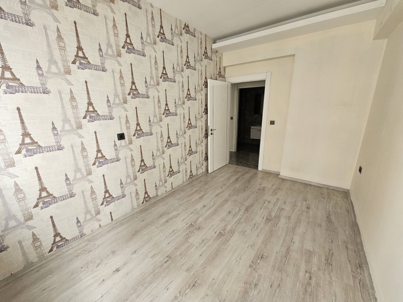 Mithatpaşada Geniş 3+1 | Ebeveyn Banyolu | Önü Açık | 3 Yıllık - Resim 2