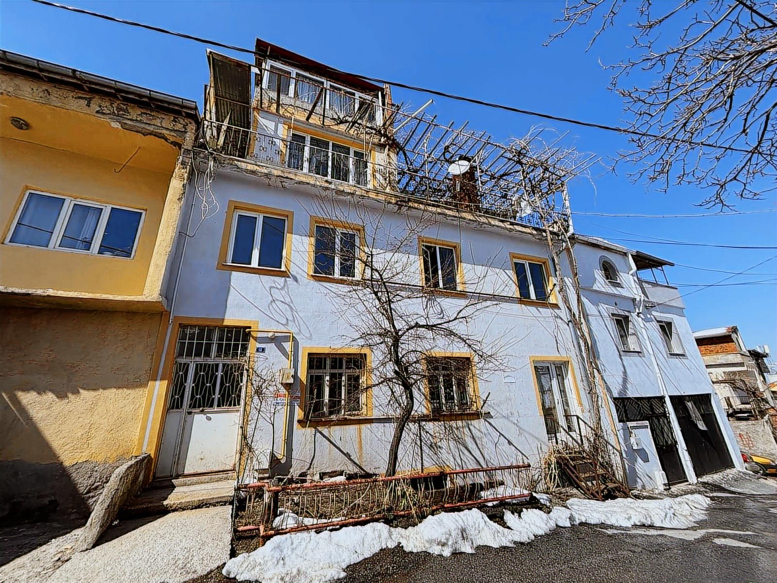 SözMax Söz Hisarcıkta satılık müstakil ev