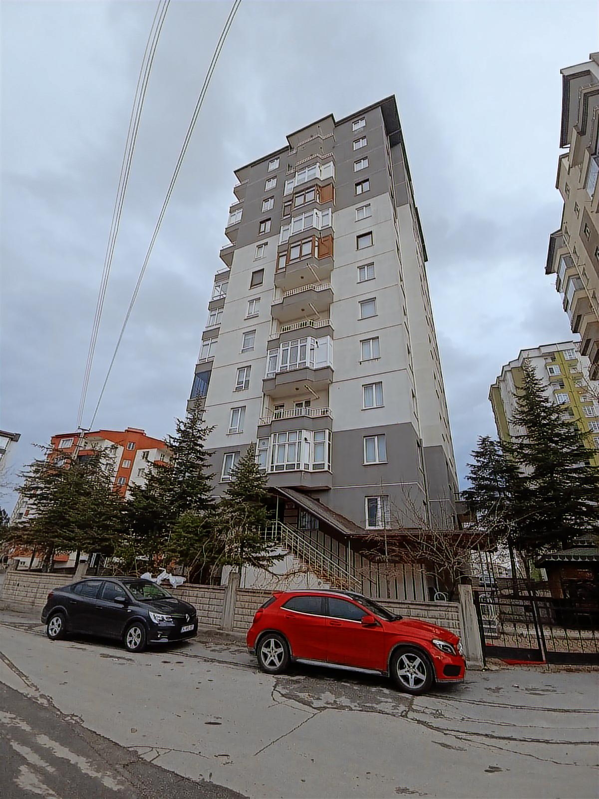 Yenidoğan Mahallesinde Çift Banyo ve Balkon Satılık Daire - Resim 32