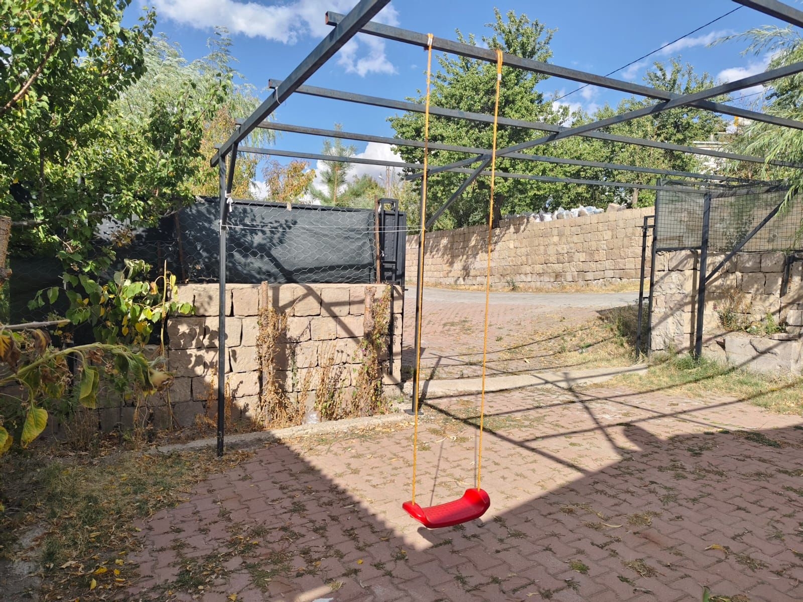 HACILAR AŞAĞI MAHALLEDE 653 M2 SATILIK TEMİZ PARSELLİ BAĞ EVİ - Resim 16