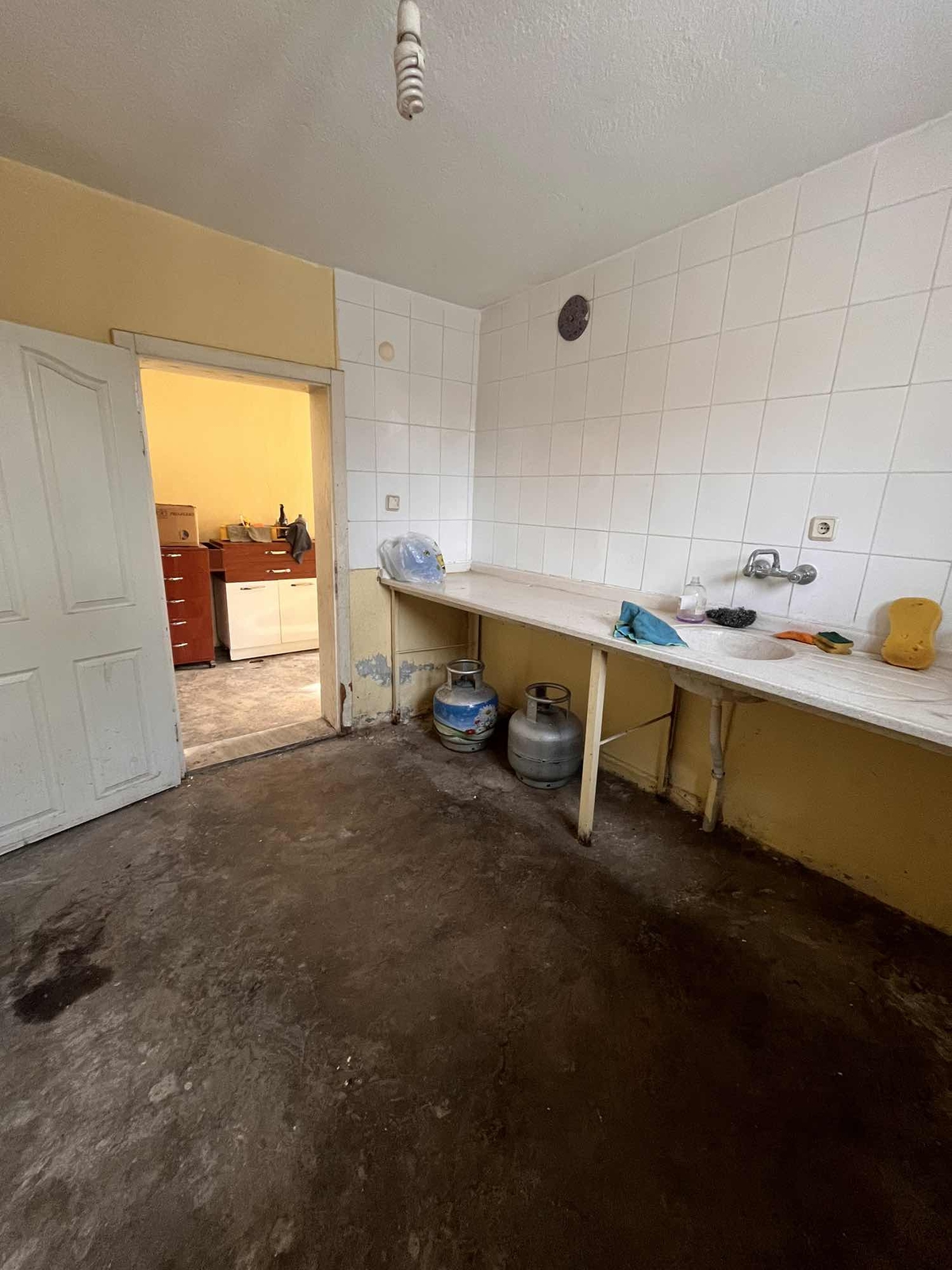 ERKİLET 100.YIL HARİKA KONUMLU MÜSTAKİL EV VE ARSASI - Resim 5