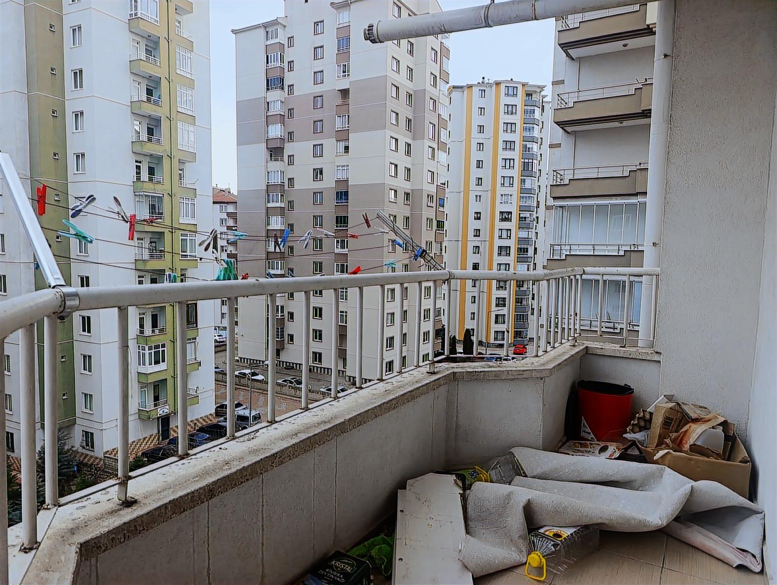 Yenidoğan Mahallesinde Çift Banyo ve Balkon Satılık Daire - Resim 13