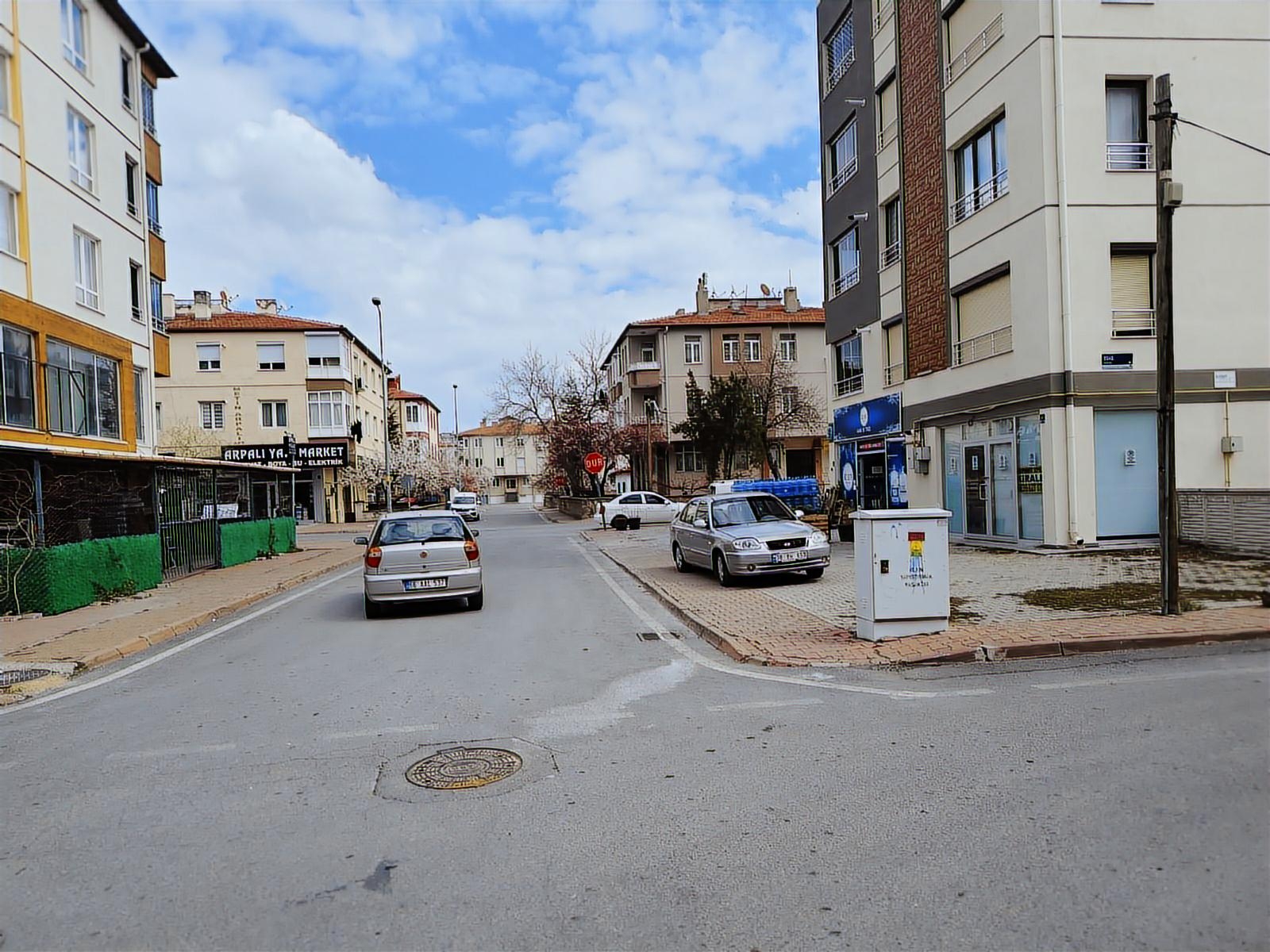 YENİ MAHALLE MEYDAN KÖŞE DÜKKAN