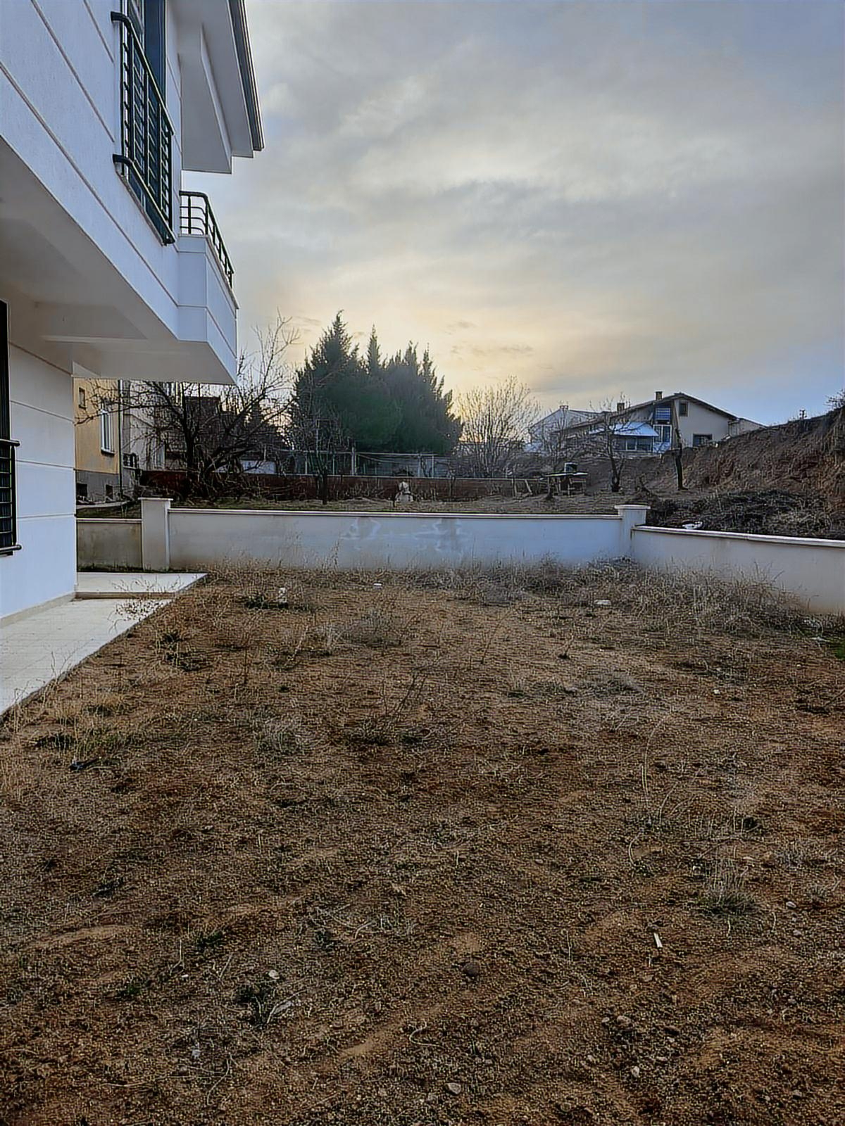 Avanos Yukarı Mahallede Sıfır Eşyalı Kiralık 1+1 Daire