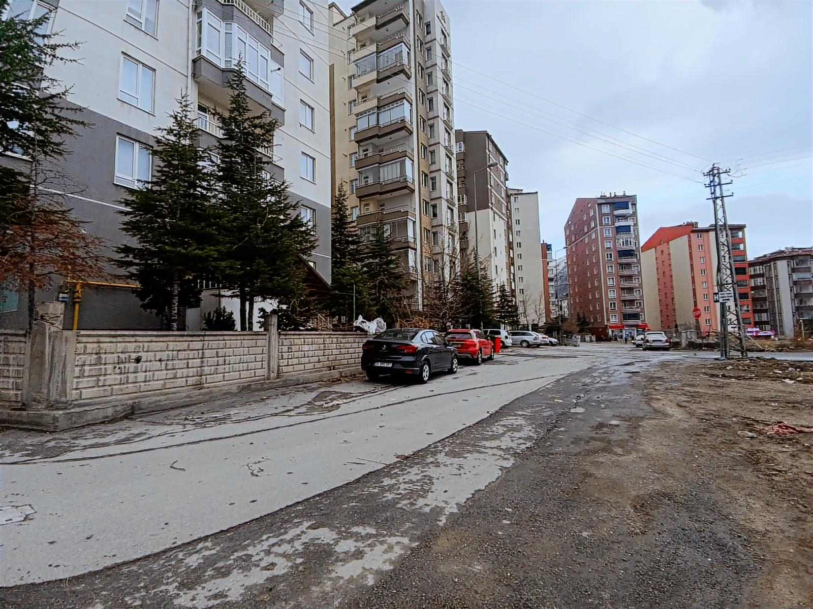 Yenidoğan Mahallesinde Çift Banyo ve Balkon Satılık Daire - Resim 5