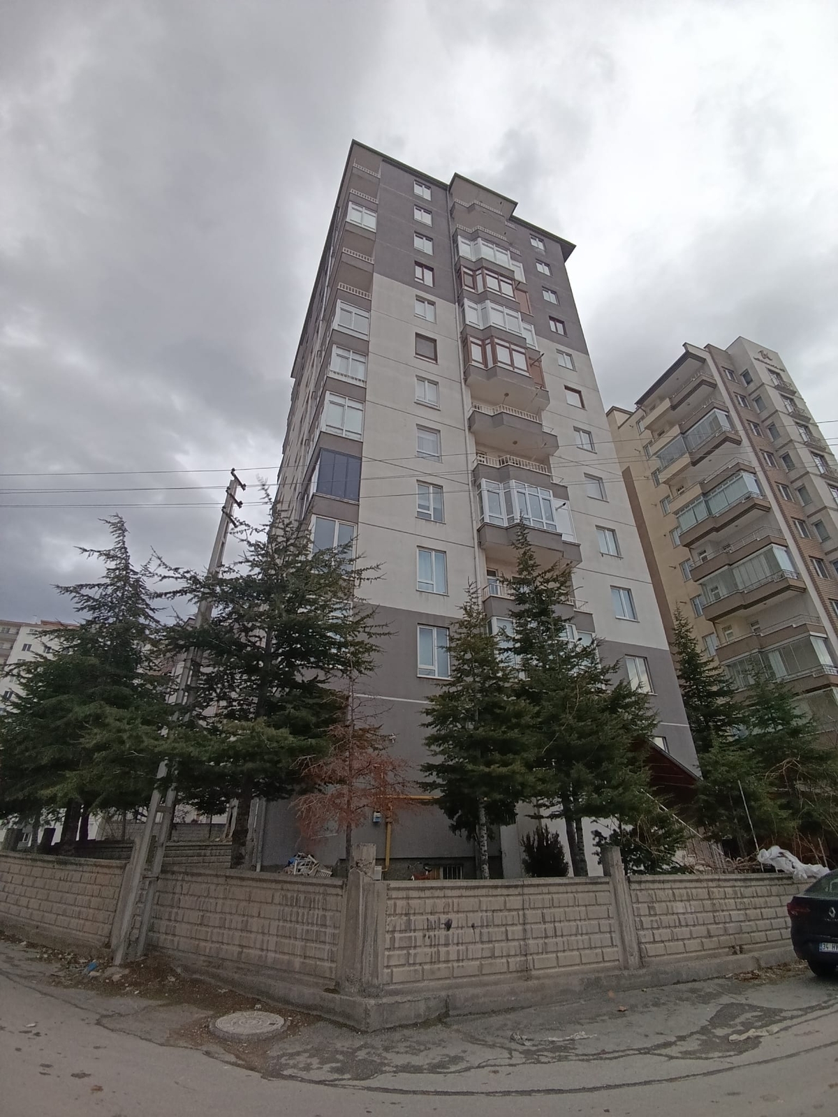 Yenidoğan Mahallesinde Çift Banyo ve Balkon Satılık Daire - Resim 24