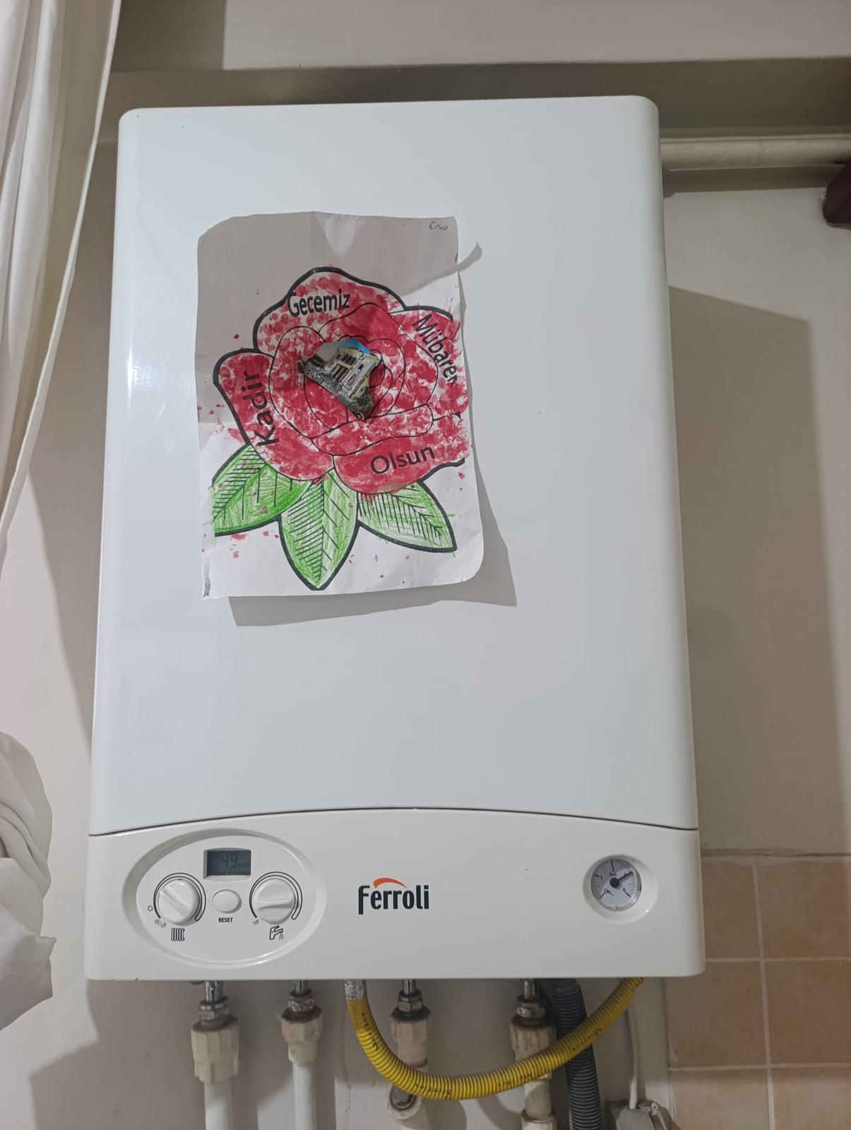 Yenidoğan Mahallesinde Çift Banyo ve Balkon Satılık Daire - Resim 6