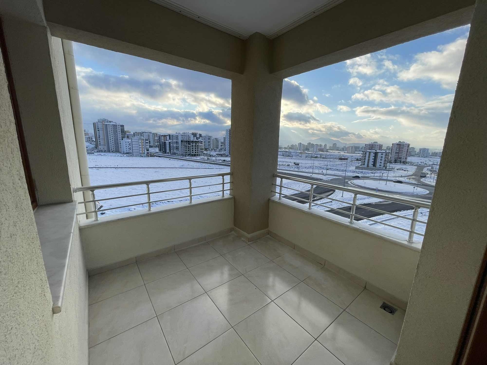 YOL ÜZERİ 3+1 | KİRALIK DAİRE GENİŞ BALKONLU - Resim 19