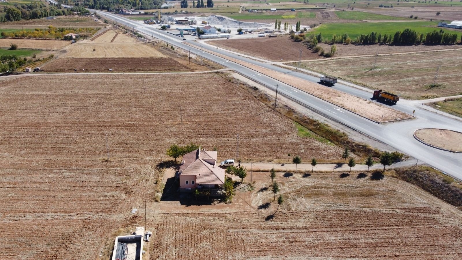 10 Dönüm Tarla İçinde Satılık Müstakil Ev Yer Konum Harika - Resim 15