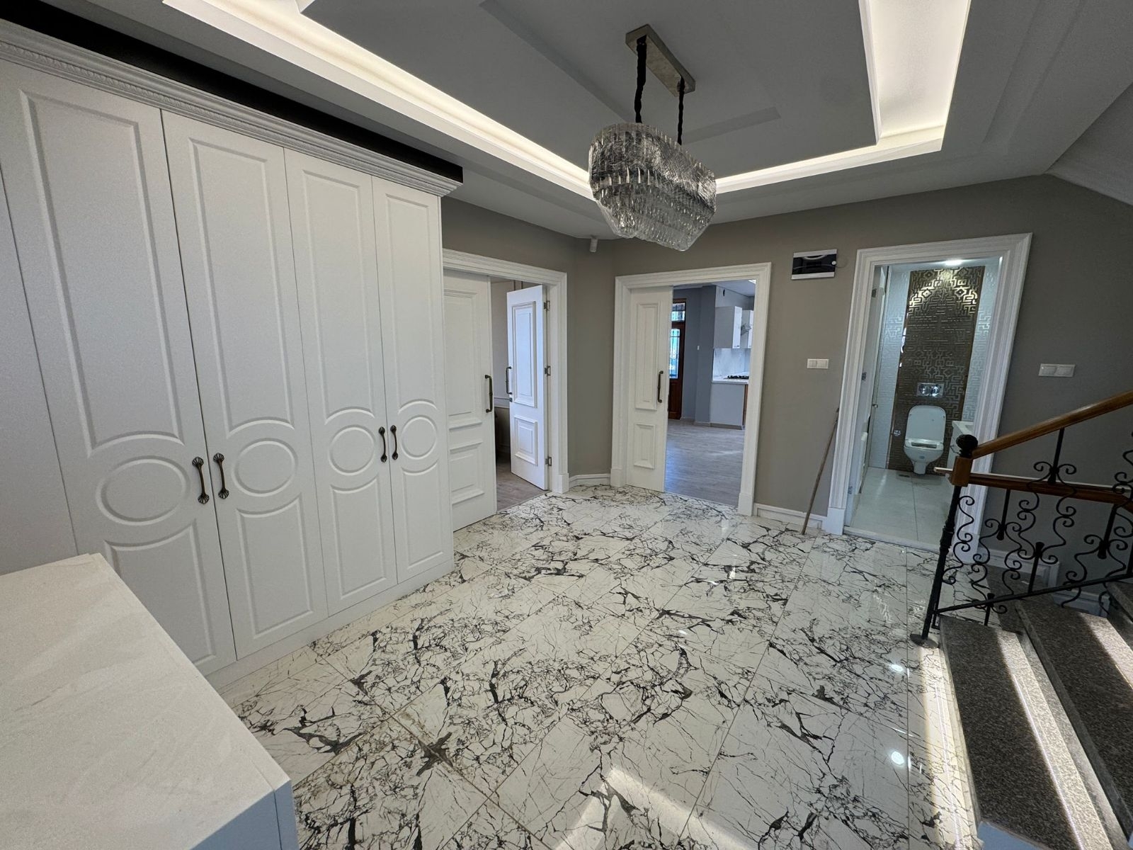 HACILAR AKDAM FİYAT DÜŞTÜ! FULL ŞEHİR MANZARALI SATILIK VİLLA - Resim 33