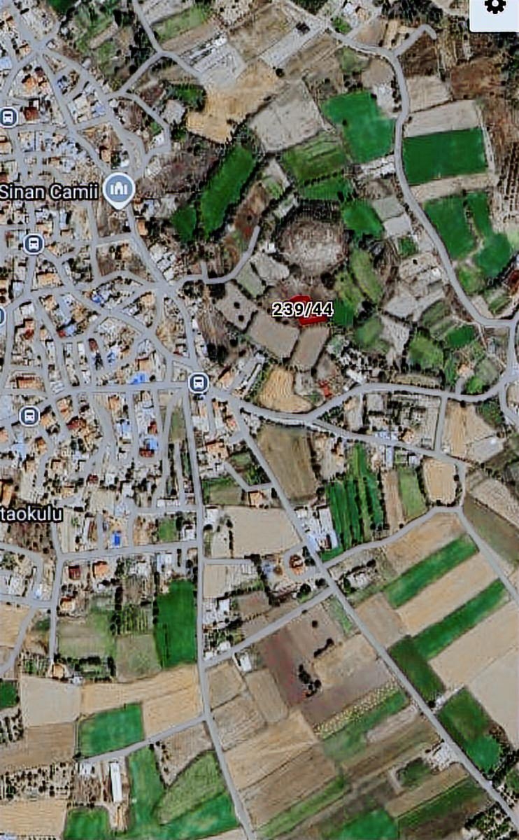 mahzemin'de satılık bahçe 682m