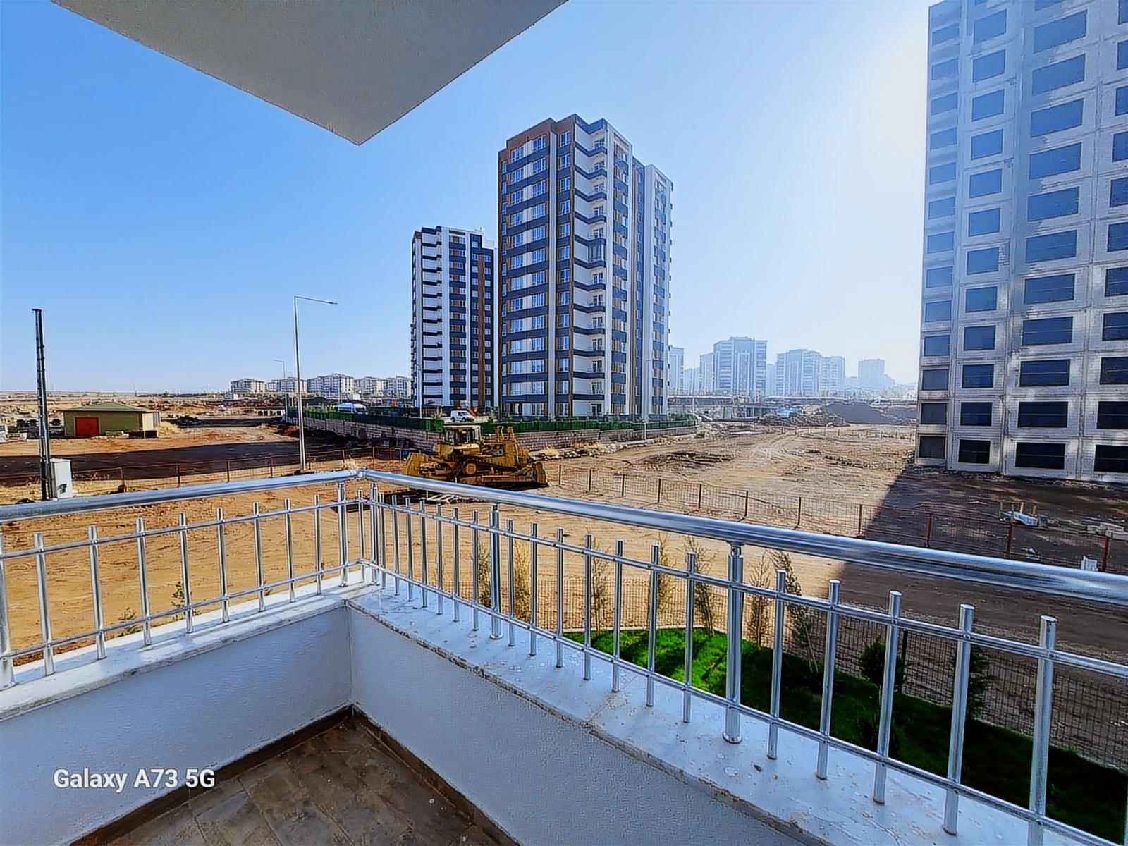 Kiralık Giyinme Odalı ve Ebeveyn Banyolu 5 Odalı Sıfır Daire