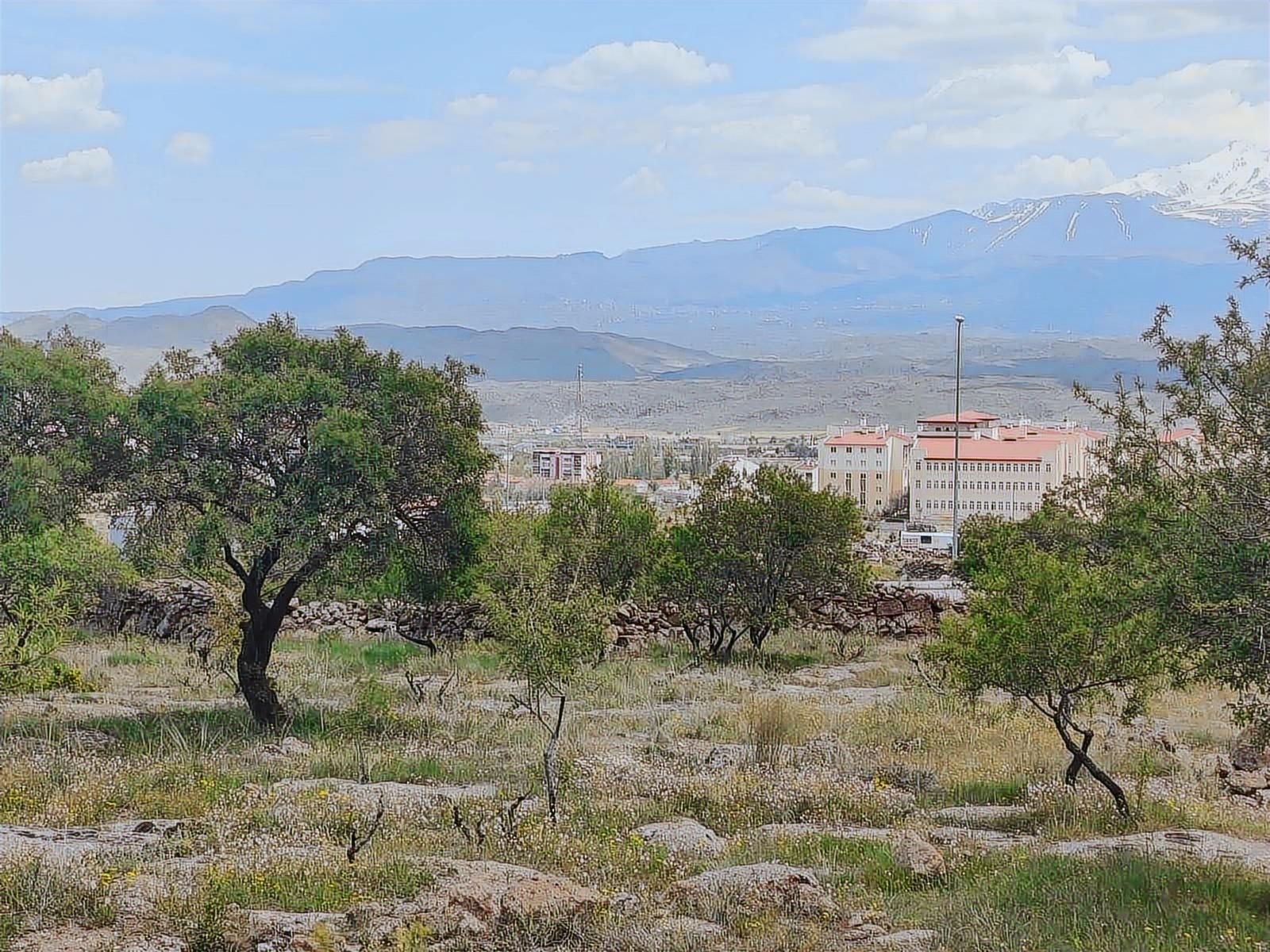 İNCESU BAHÇESARAY'DA İMARA YAKIN SATILIK BAĞ YATIRIMLIK - Resim 16