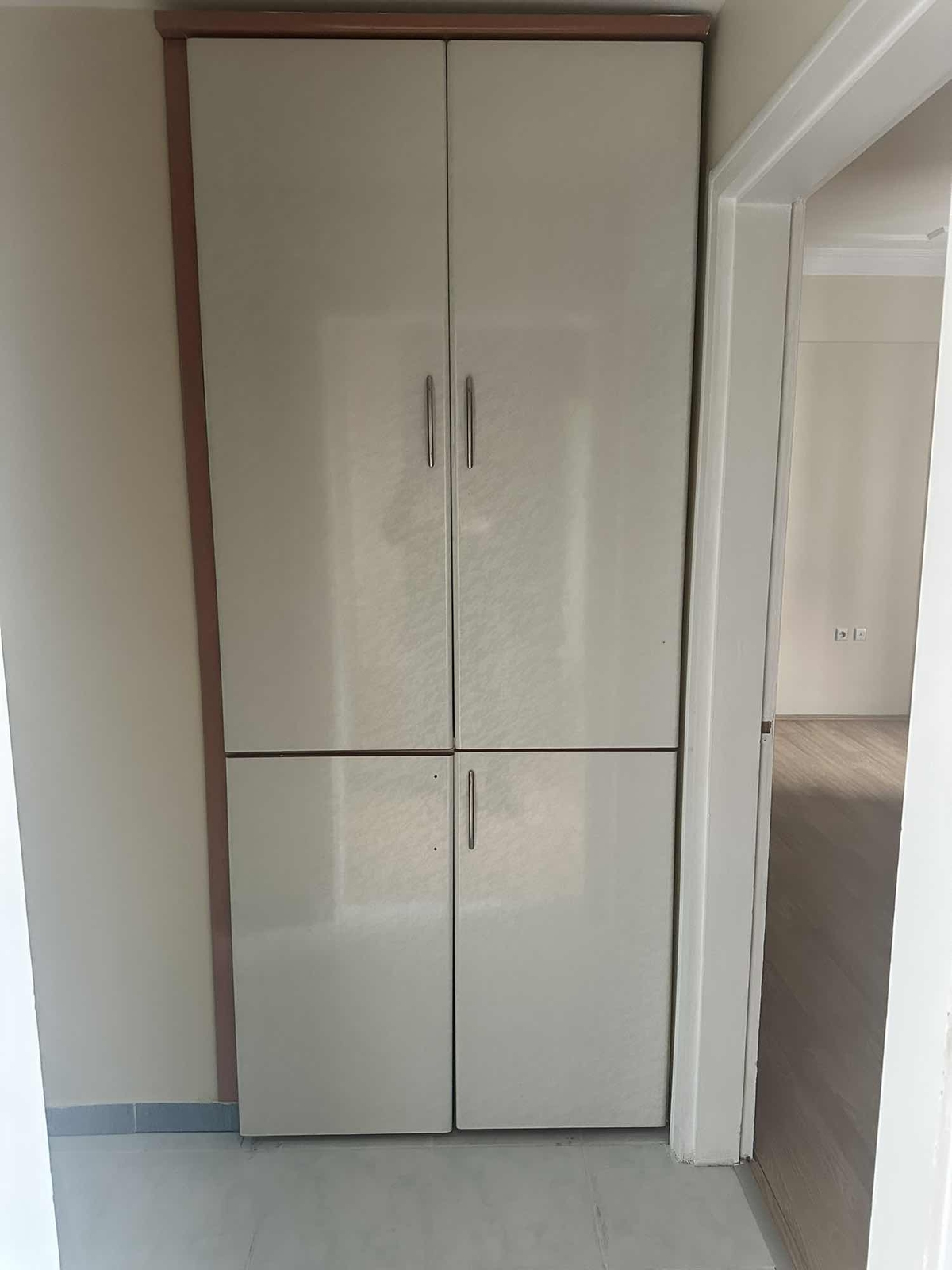 Havaalanına 1 Dk Mesafede 3+1 Kombili KİRALIK DAİRE - Resim 2