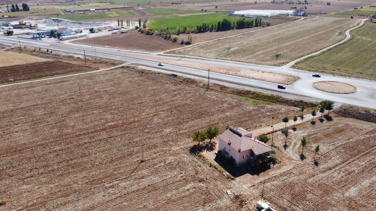 10 Dönüm Tarla İçinde Satılık Müstakil Ev Yer Konum Harika - Resim 31