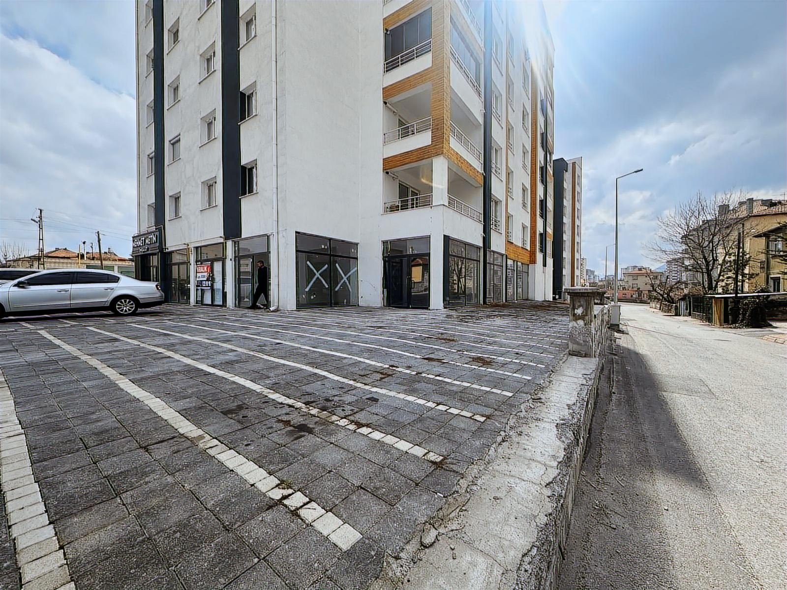 UĞUR EVLER DE 250 M2 KÖŞE BAŞI KİRALIK BAHÇELİ DÜKKAN - Resim 12