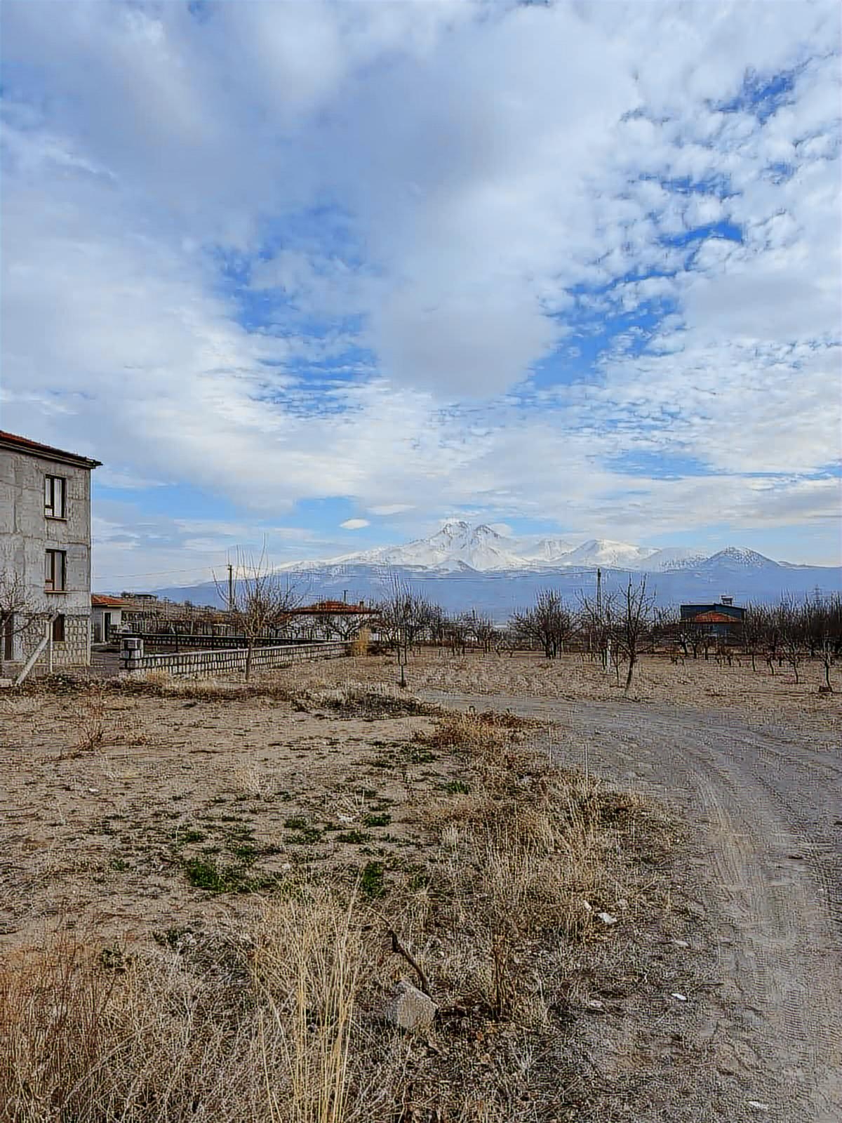 İNCESU ÖRENŞEHİRDE SATILIK 483 M2 ARSALI BAĞ EVİ - Resim 2