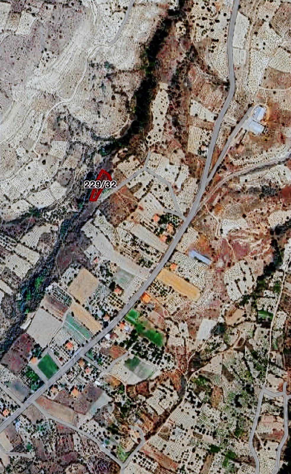 ÜRGÜP AKSALURDA SATILIK TEK TAPU YAPILAŞMA İÇİ BAĞ - Resim 3