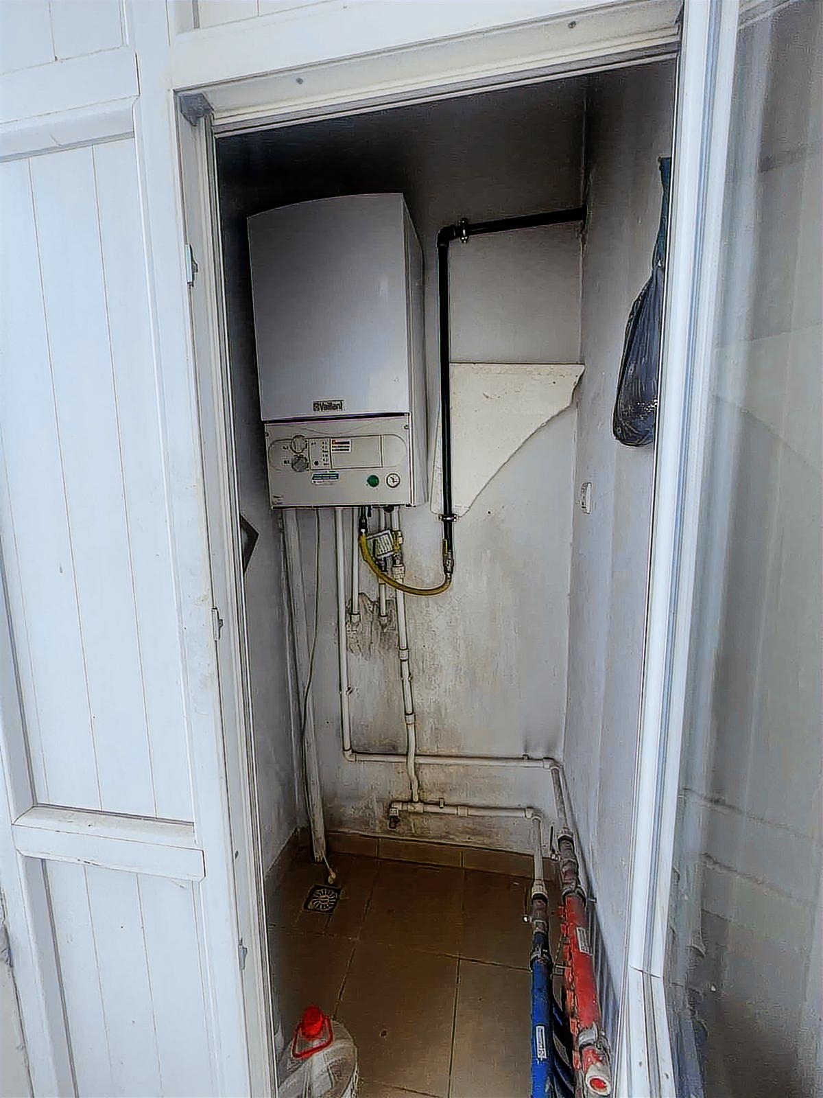 TACETTİN VELİ MAHALLESİNDE MERKEZDE 4+1 SATILIK OFİS - Resim 2
