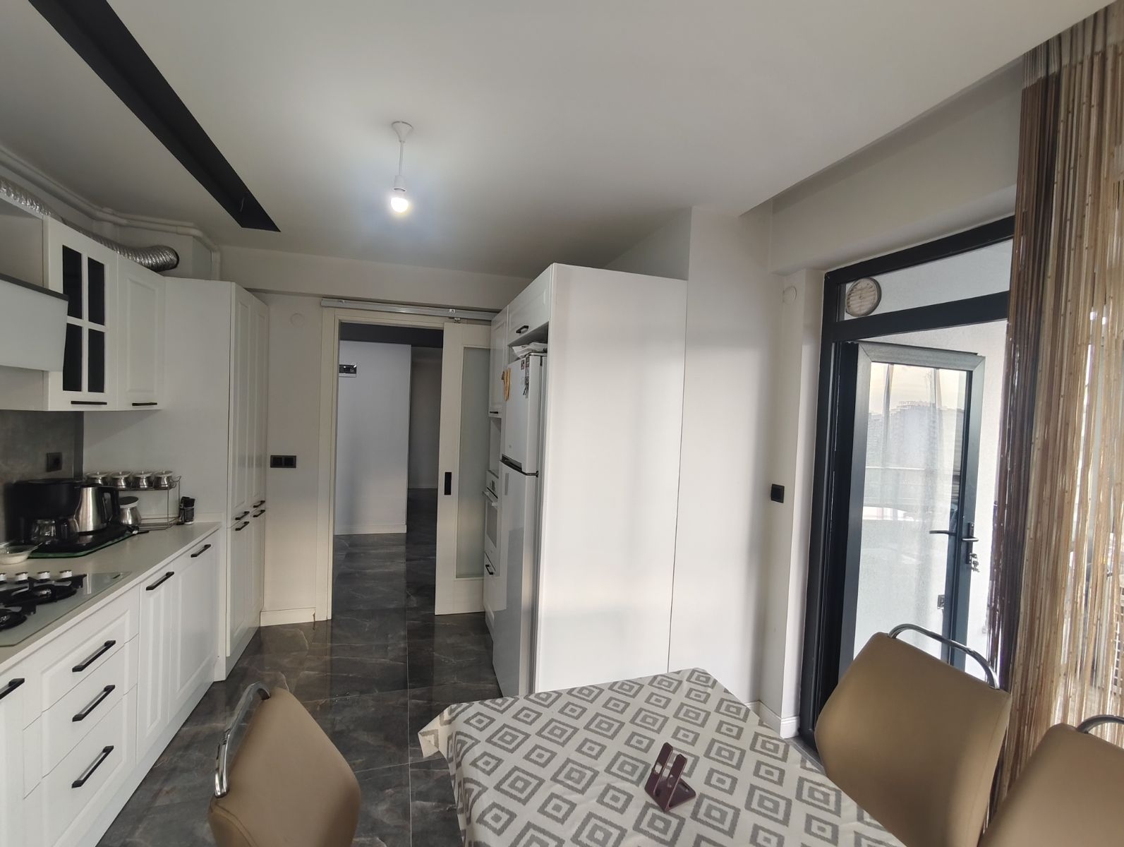 YAKUTTA 3.5+1 HARİKA MANZARALI SÜPER KONUMLU SATILIK DAİRE - Resim 17