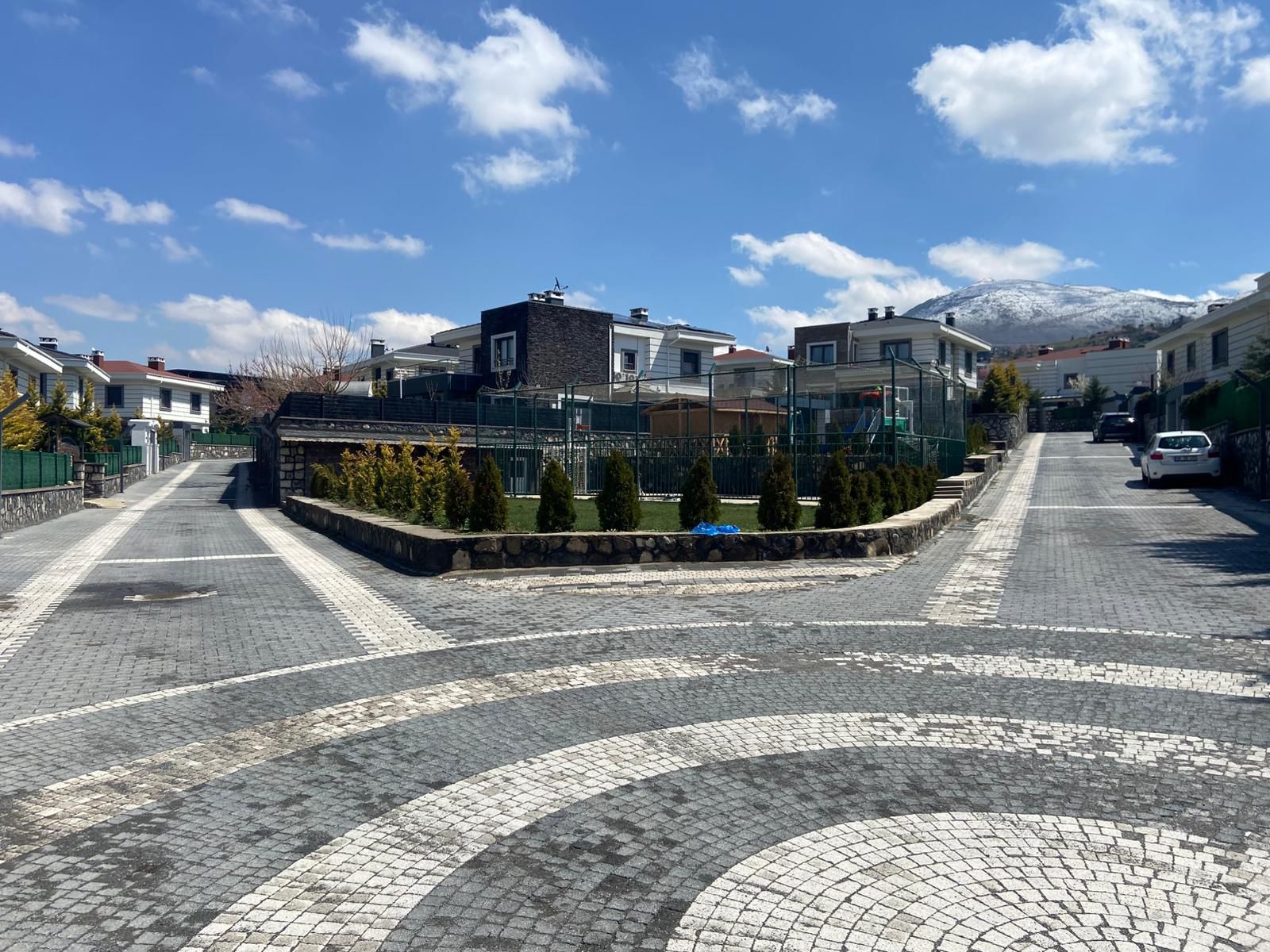 ERENKÖYDE 8+1 SATILIK LUX VİLLA - Resim 10