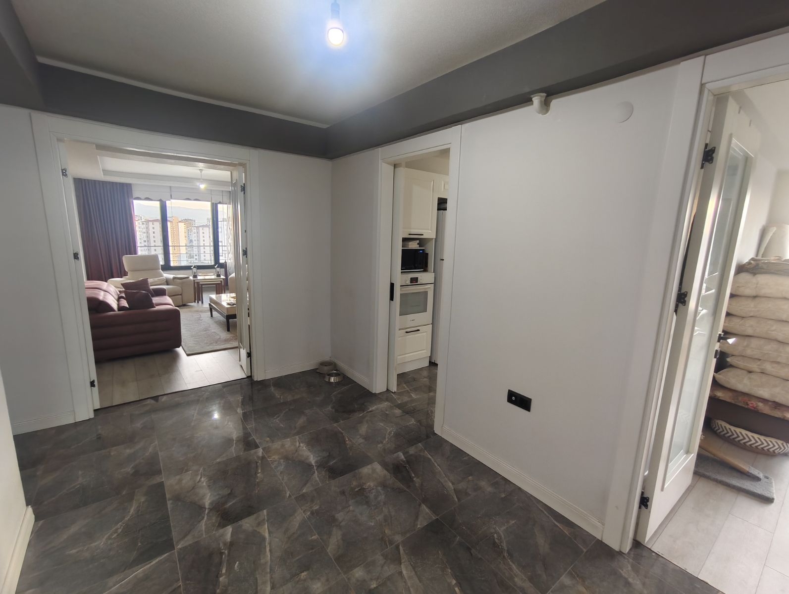 YAKUTTA 3.5+1 HARİKA MANZARALI SÜPER KONUMLU SATILIK DAİRE - Resim 33