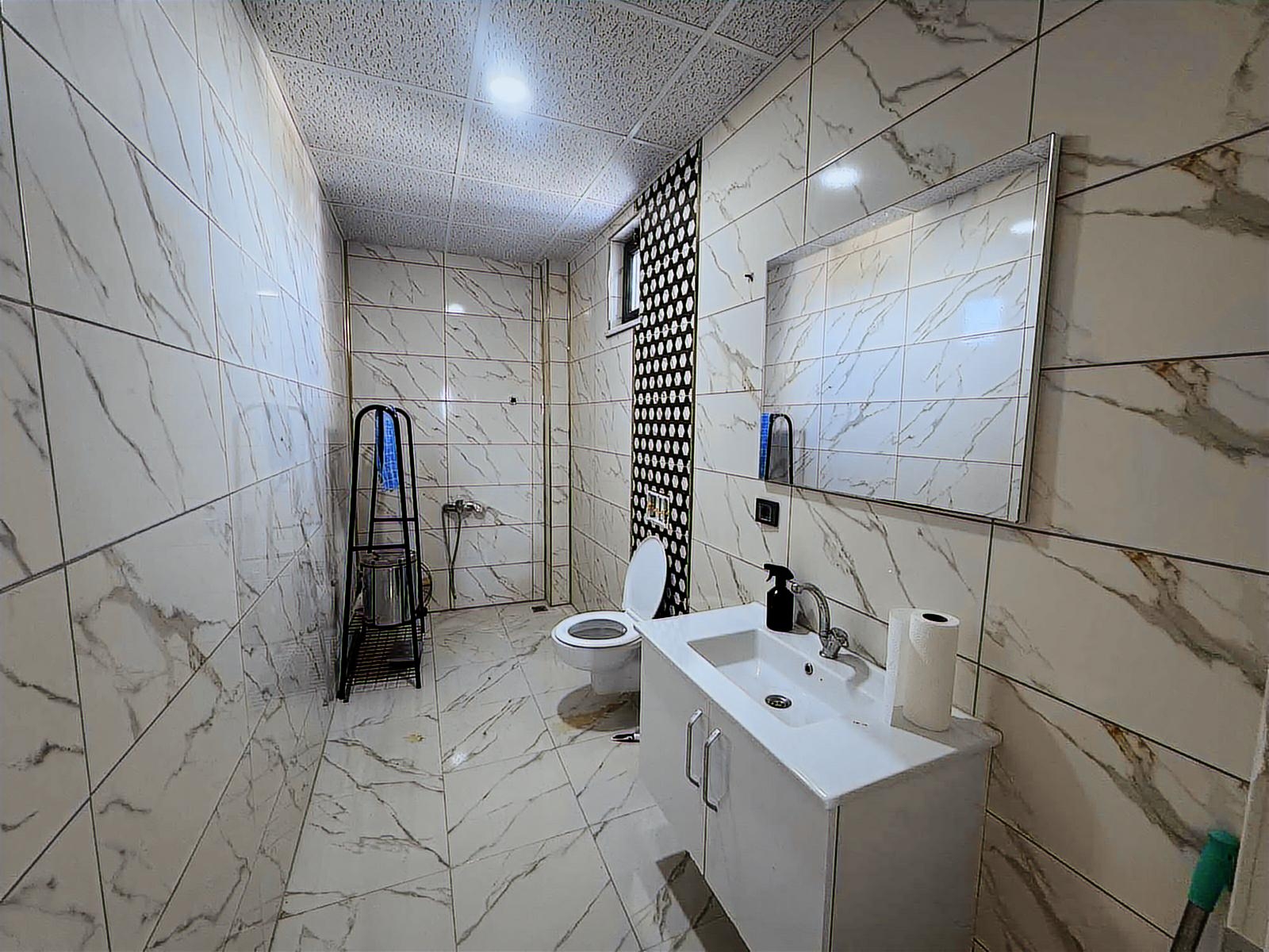 KUŞÇU DA SATILIK FULL YAPILI EMSALSİZ MANZARALI VİLLA - Resim 32