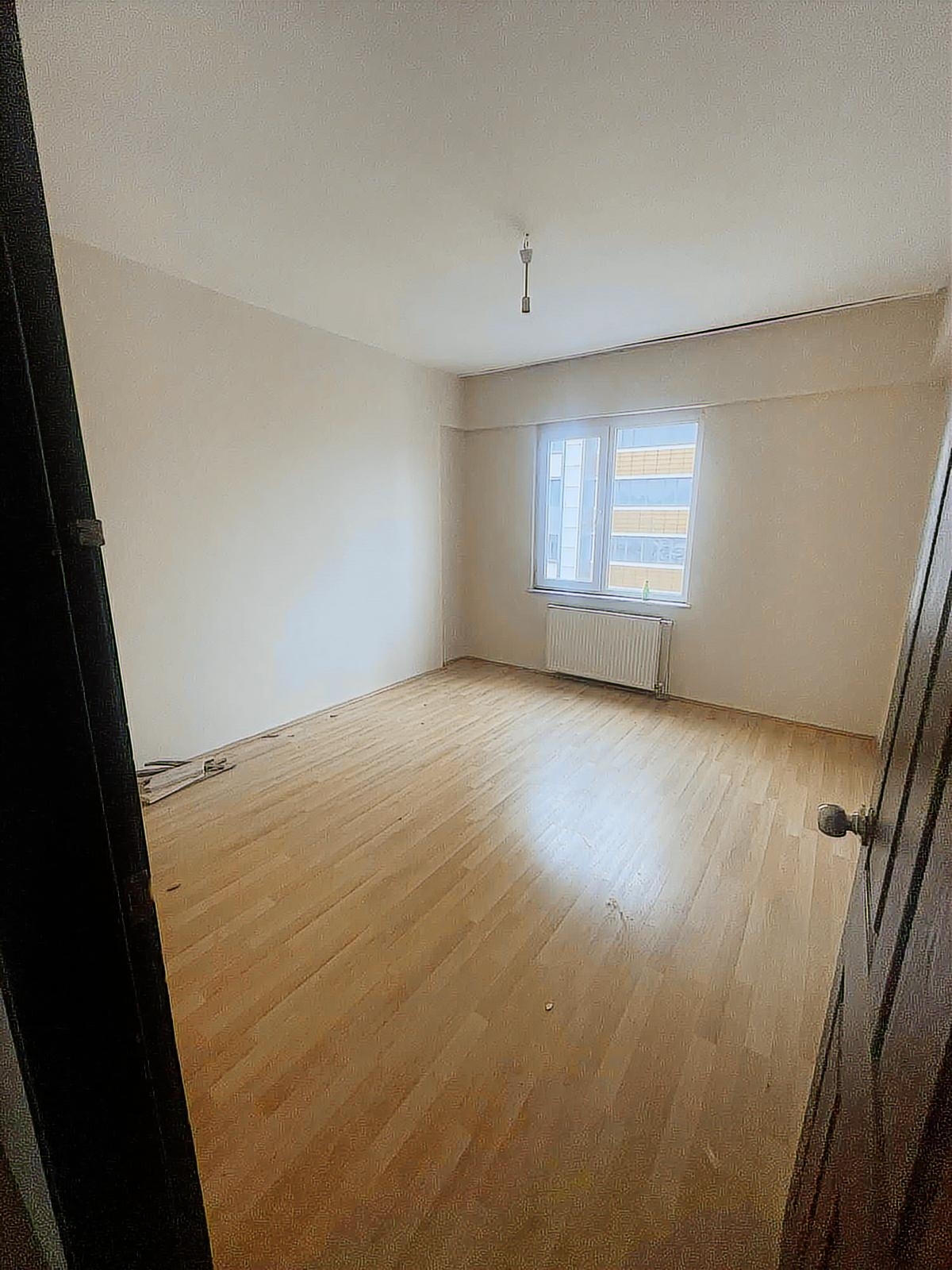 TACETTİN VELİ MAHALLESİNDE MERKEZDE 4+1 SATILIK OFİS - Resim 7