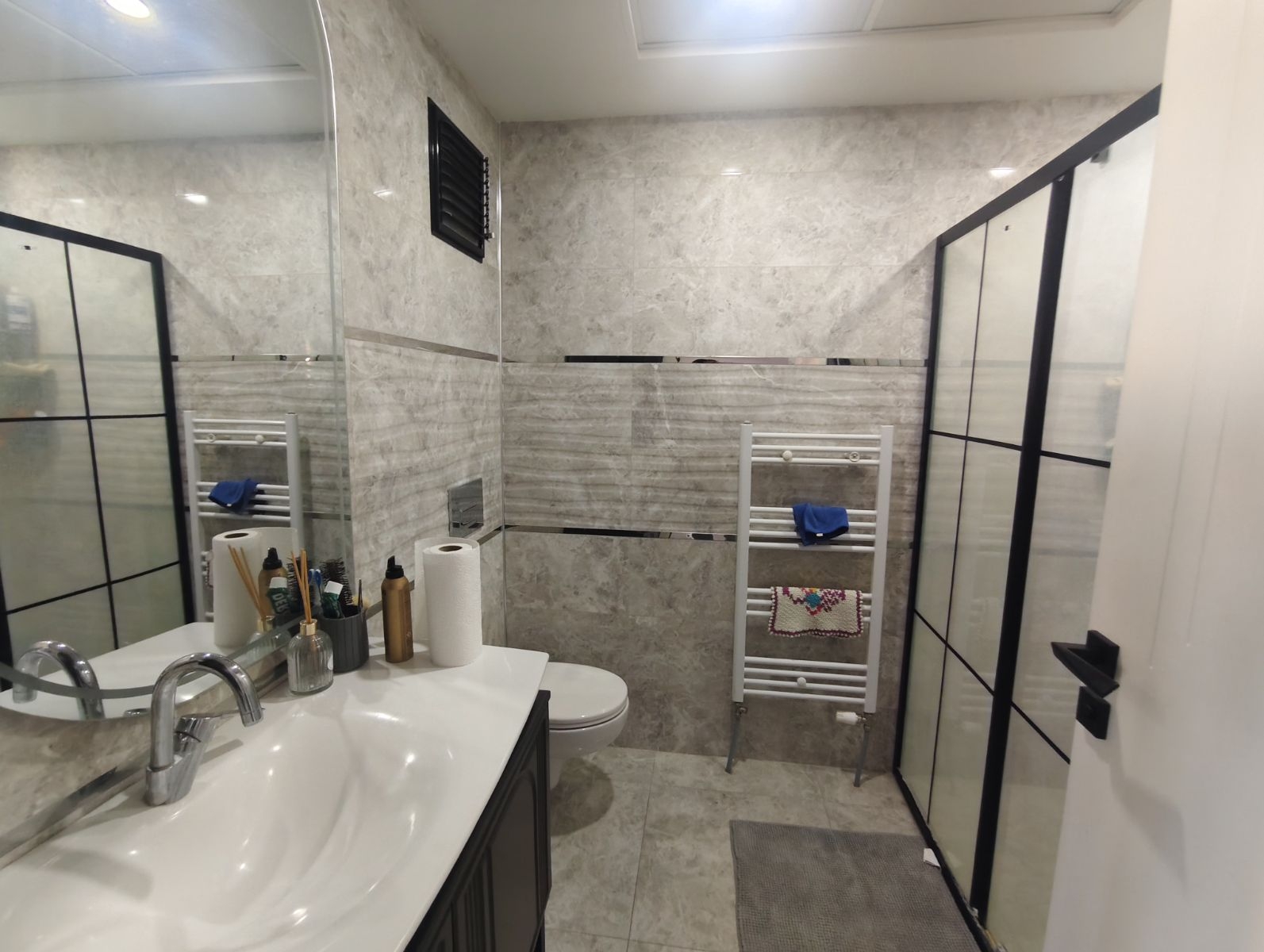 YAKUTTA 3.5+1 HARİKA MANZARALI SÜPER KONUMLU SATILIK DAİRE - Resim 22