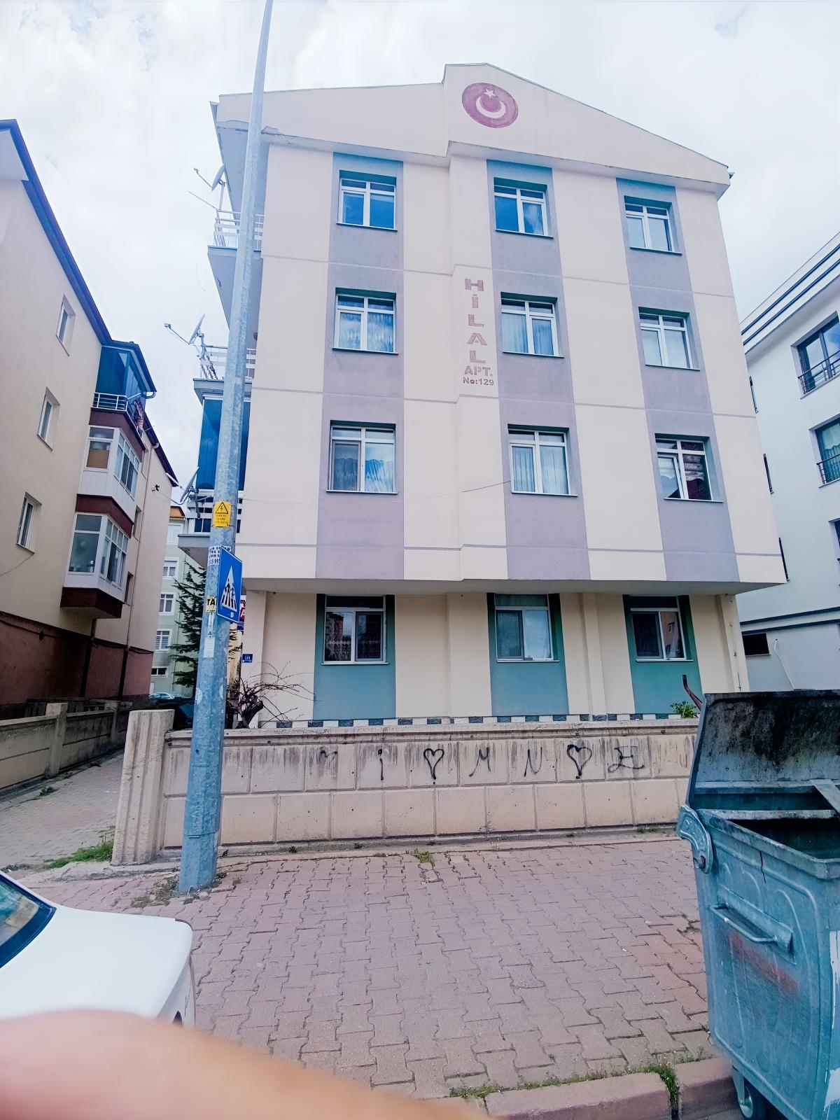 Harika Konumlu Kombili AraKat Satılık 3+1 Daire - Resim 17