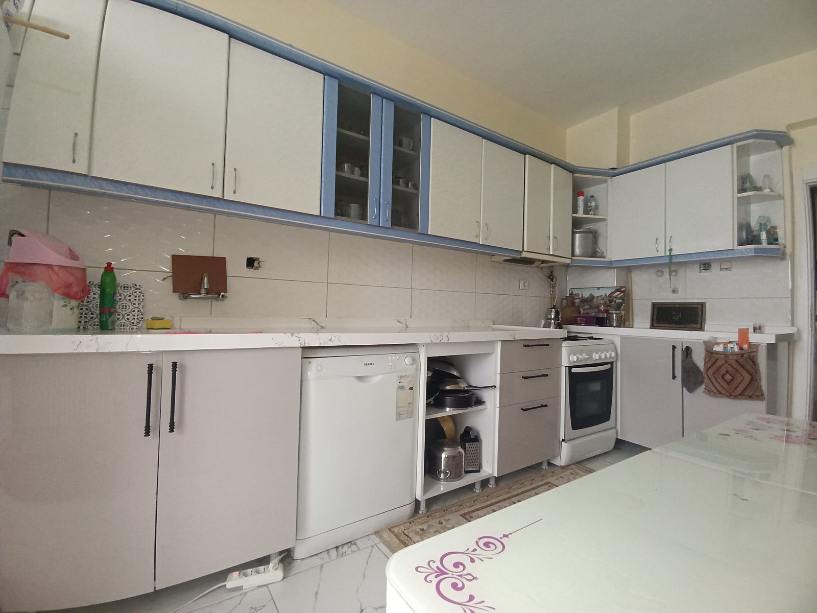 Harika Konumlu Kombili AraKat Satılık 3+1 Daire - Resim 7