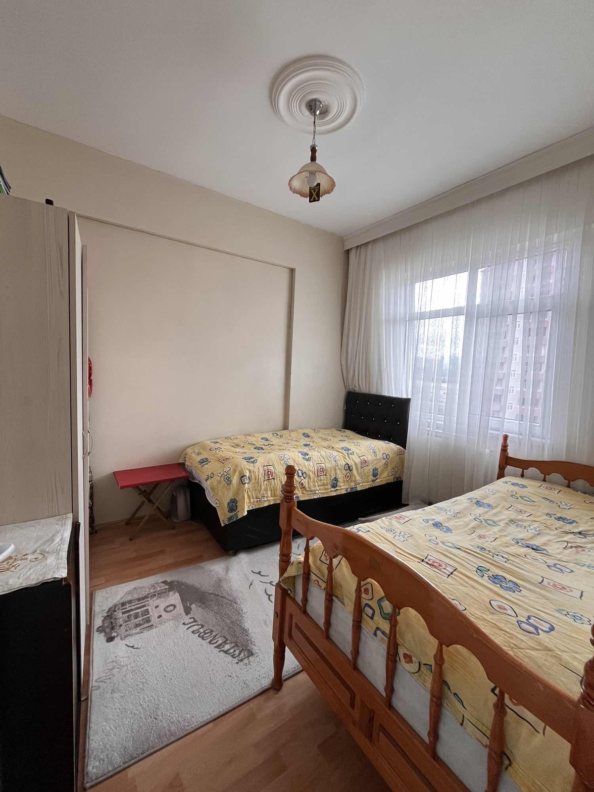 KARADENİZ CADDESİ ÜZERİNDE HARİKA ARA KAT DAİRE - Resim 5