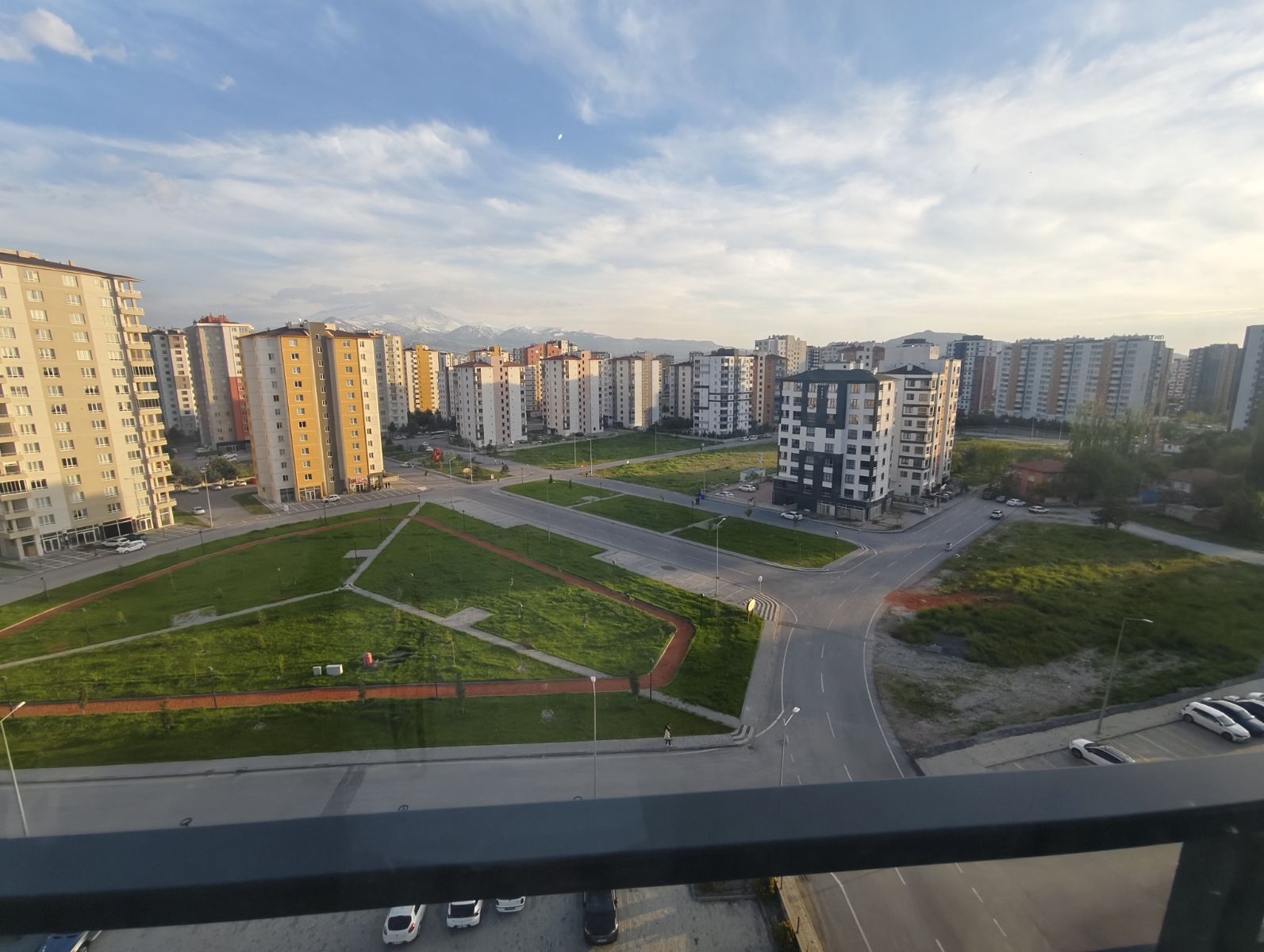 YAKUTTA 3.5+1 HARİKA MANZARALI SÜPER KONUMLU SATILIK DAİRE - Resim 30