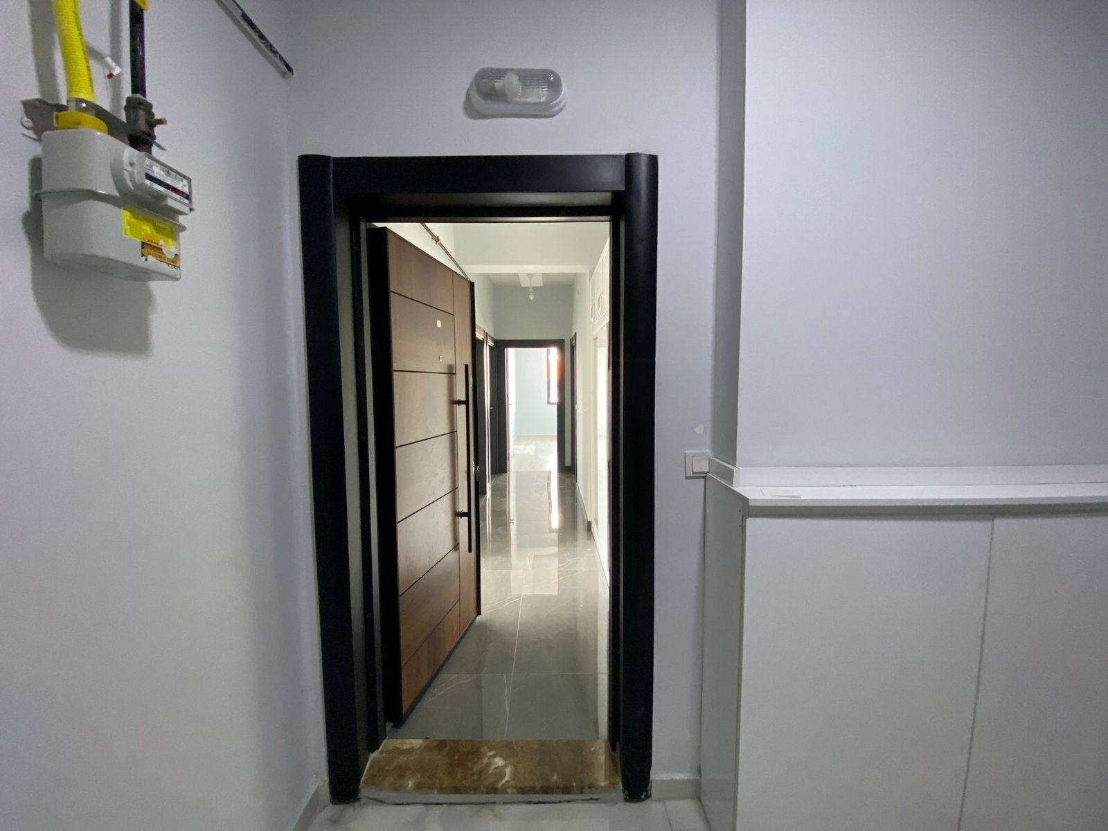 2.5+1 GENİŞ BALKONLU DONAT KİRALIK KÖŞE DAİRE - Resim 4