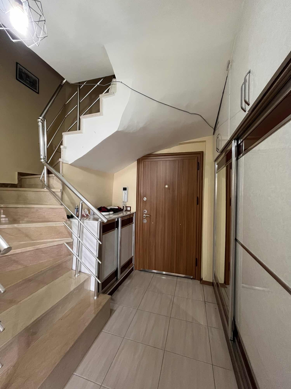 HARİKA KONUMLU FIRSAT DAİRESİ - Resim 3