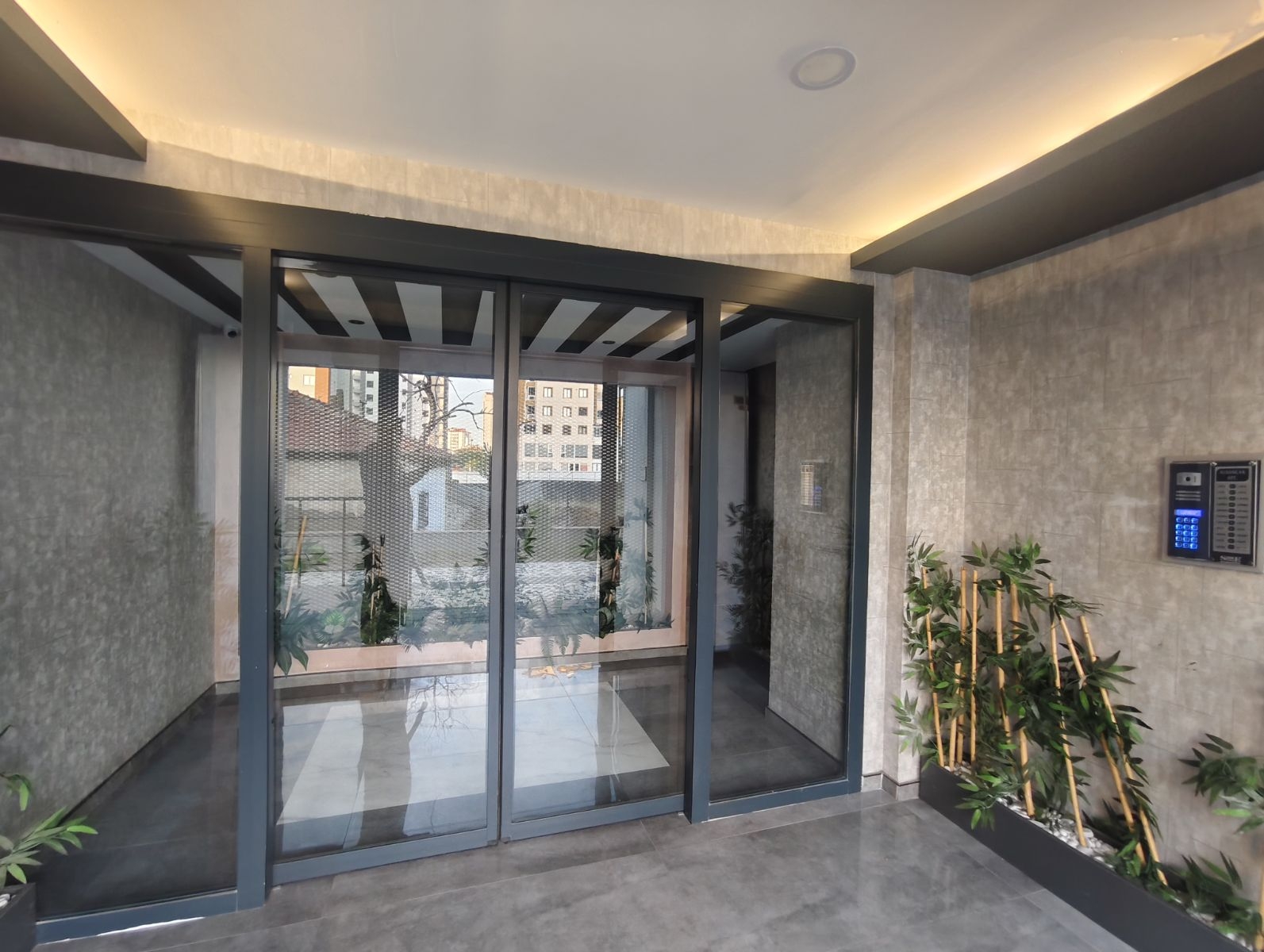 YAKUTTA 3.5+1 HARİKA MANZARALI SÜPER KONUMLU SATILIK DAİRE - Resim 20