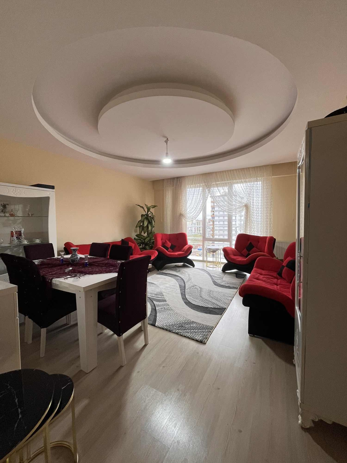 HARİKA KONUMLU FIRSAT DAİRESİ - Resim 2