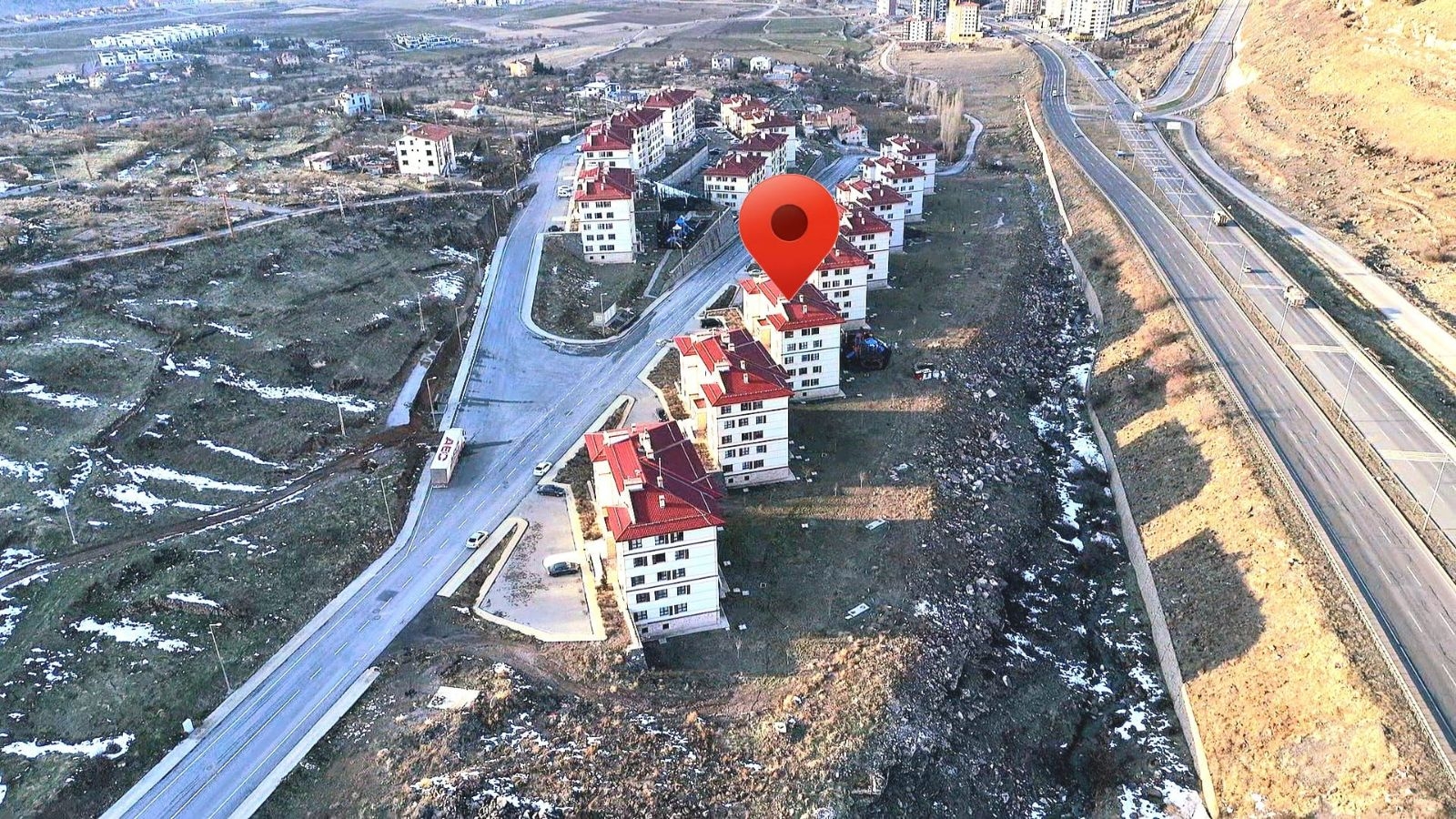 BASIN TOKİDE ÖDEMESİ BİTMİŞ BORÇSUZ OTURUMA HAZIR 3+1 DAİRE - Resim 18