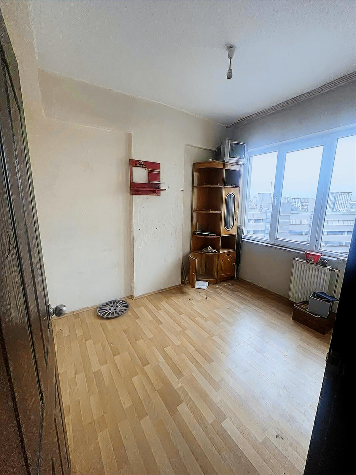 TACETTİN VELİ MAHALLESİNDE MERKEZDE 4+1 SATILIK OFİS - Resim 3