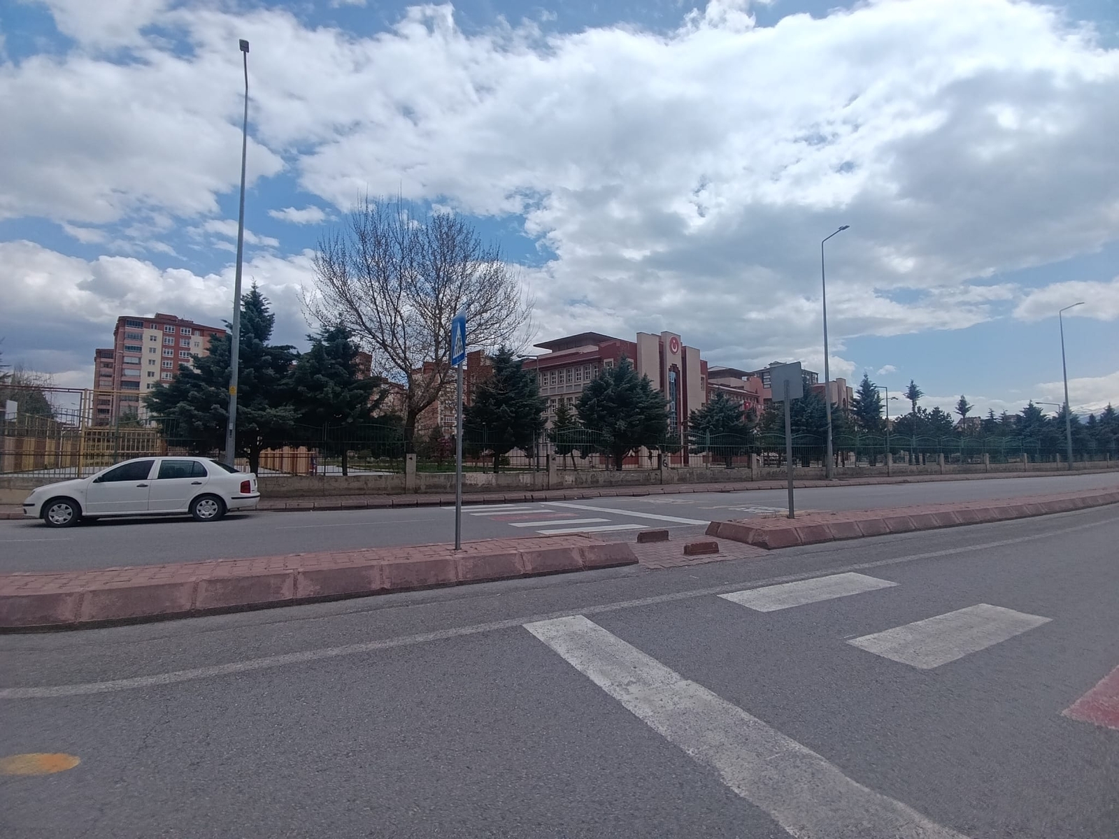 Harika Konumlu Kombili AraKat Satılık 3+1 Daire - Resim 11