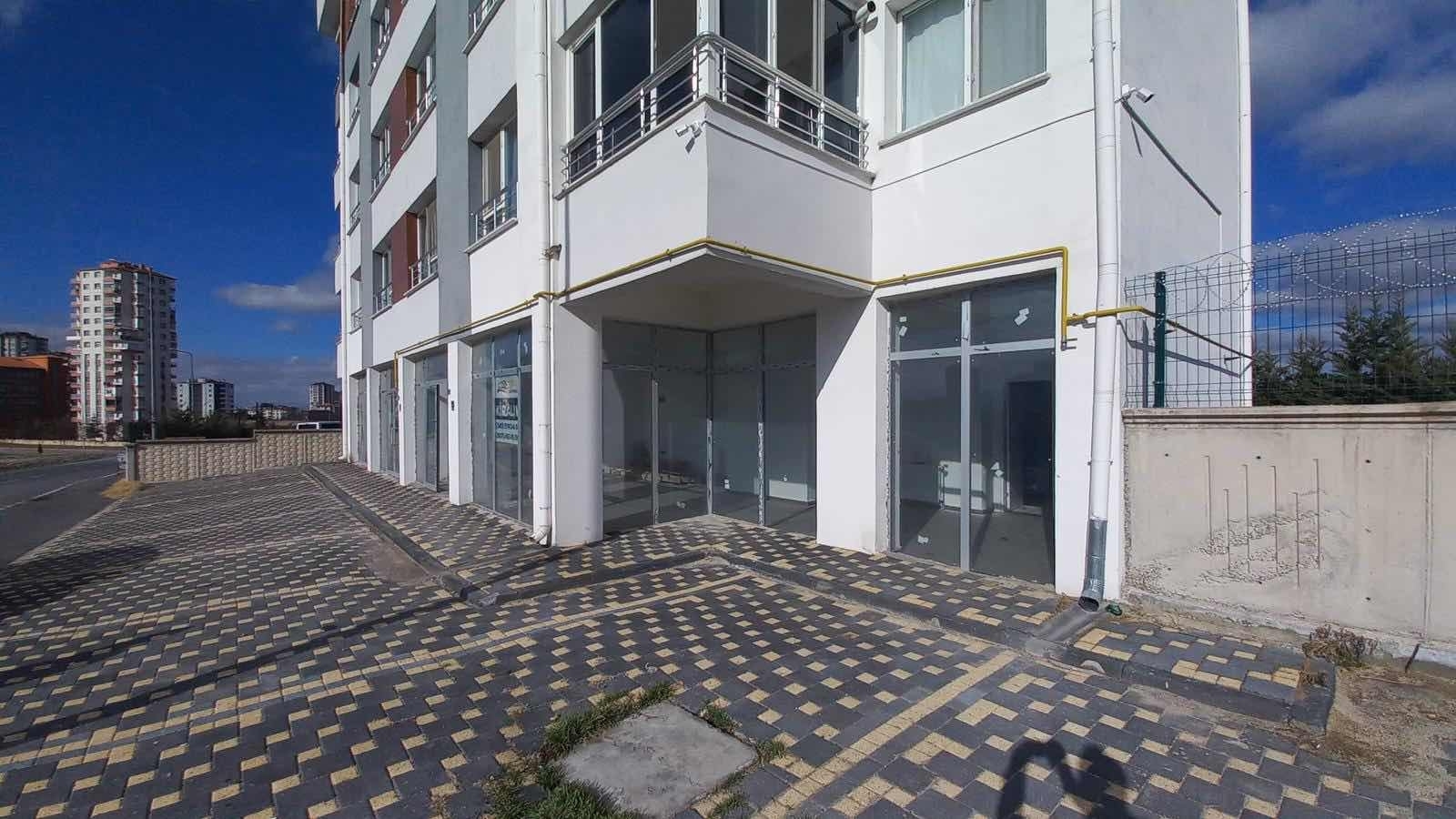 Gökkent Mah. 70 m² Kiralık Dükkan | Caddeye Cepheli - Resim 3