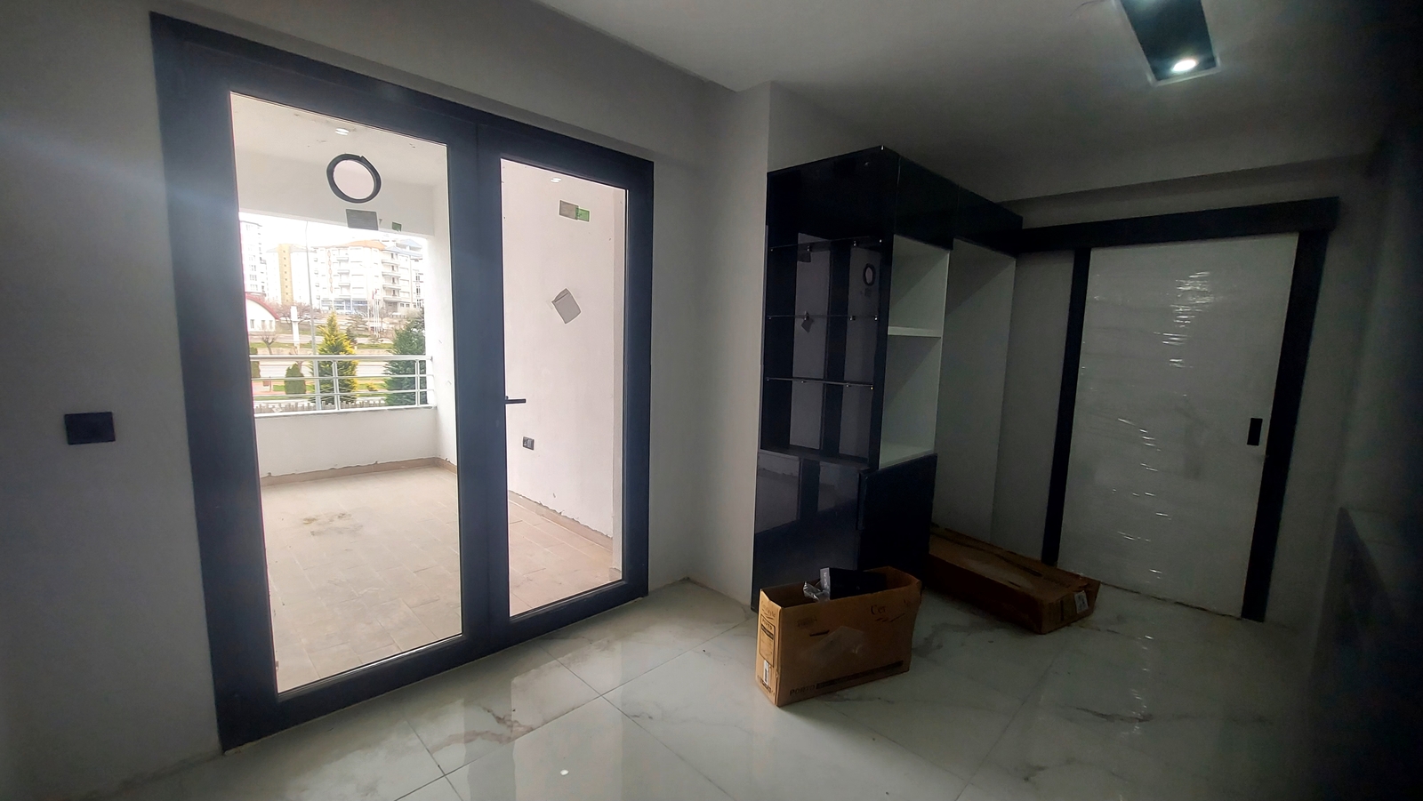 ERKİLET ANA CADDE ÜSTÜ FIRSAT SATILIK 3+1 DAİRE - Resim 4