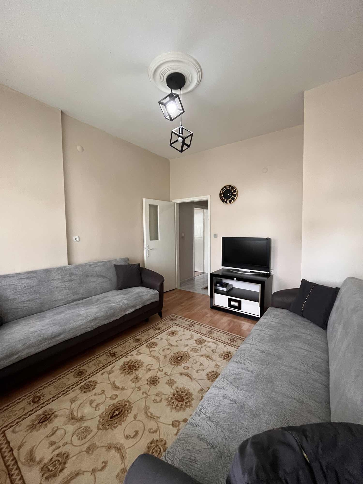 KARADENİZ CADDESİ ÜZERİNDE HARİKA ARA KAT DAİRE - Resim 29
