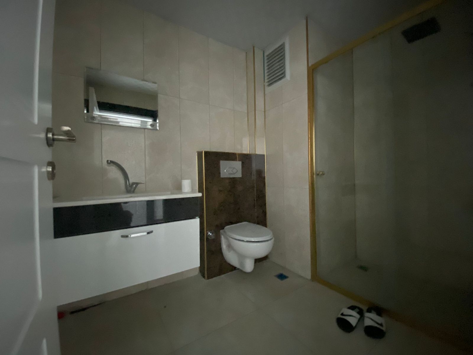 2.5+1 GENİŞ BALKONLU DONAT KİRALIK KÖŞE DAİRE - Resim 20