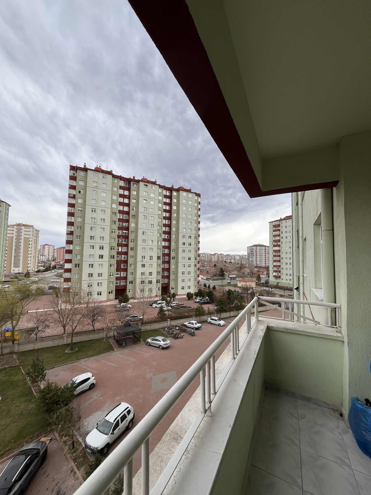 KARADENİZ CADDESİ ÜZERİNDE HARİKA ARA KAT DAİRE - Resim 25